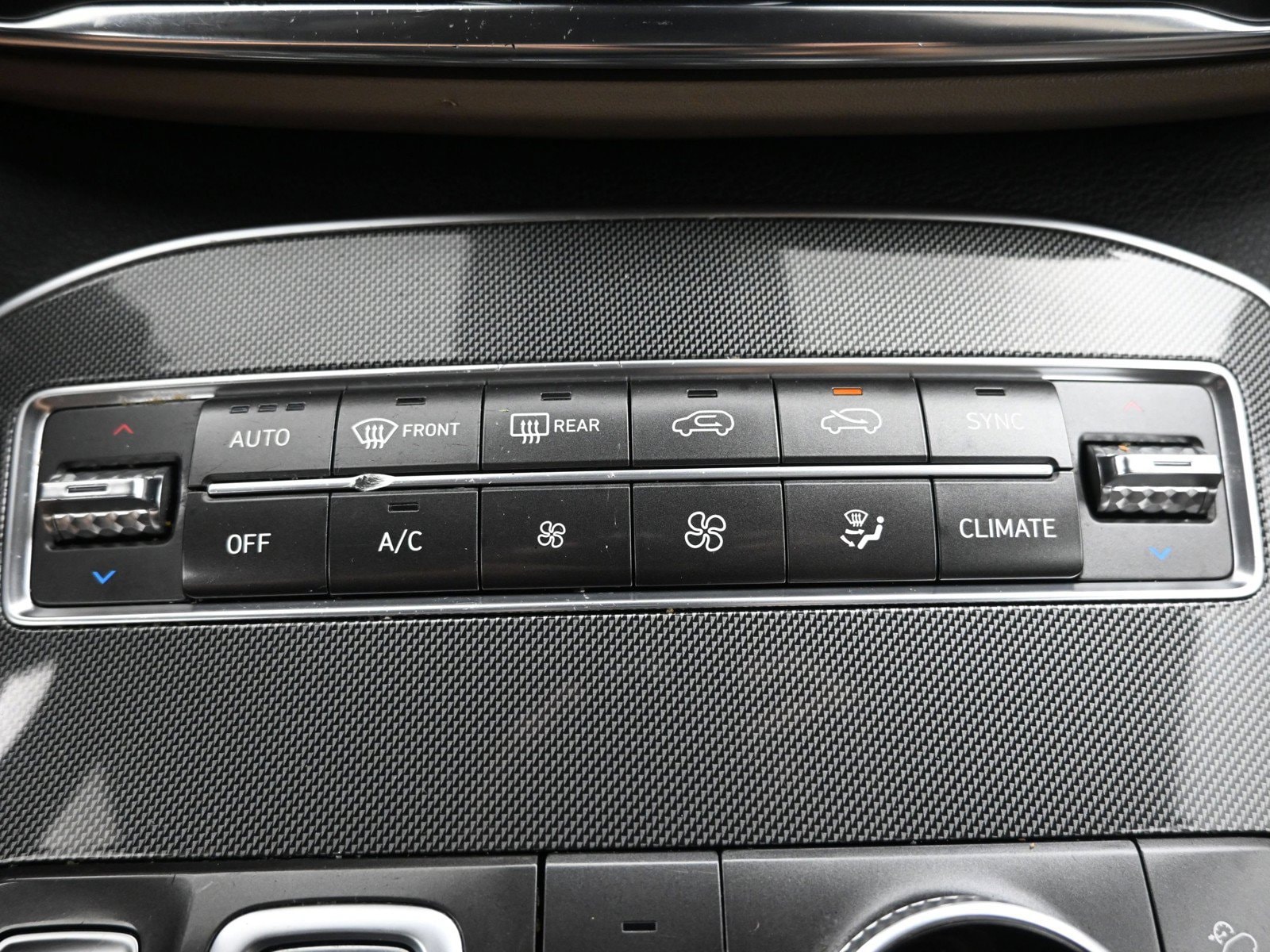 2022 Hyundai Santa Fe SEL - Photo 17