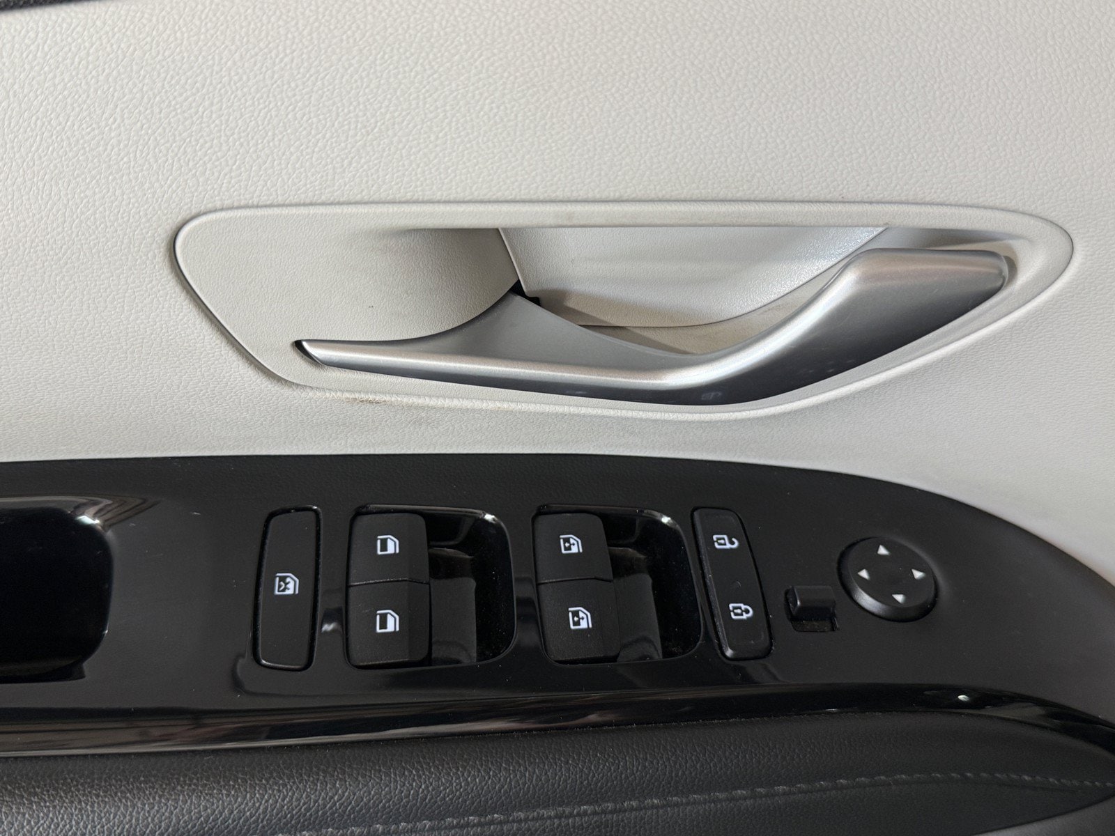 2023 Hyundai Tucson Limited - Photo 21
