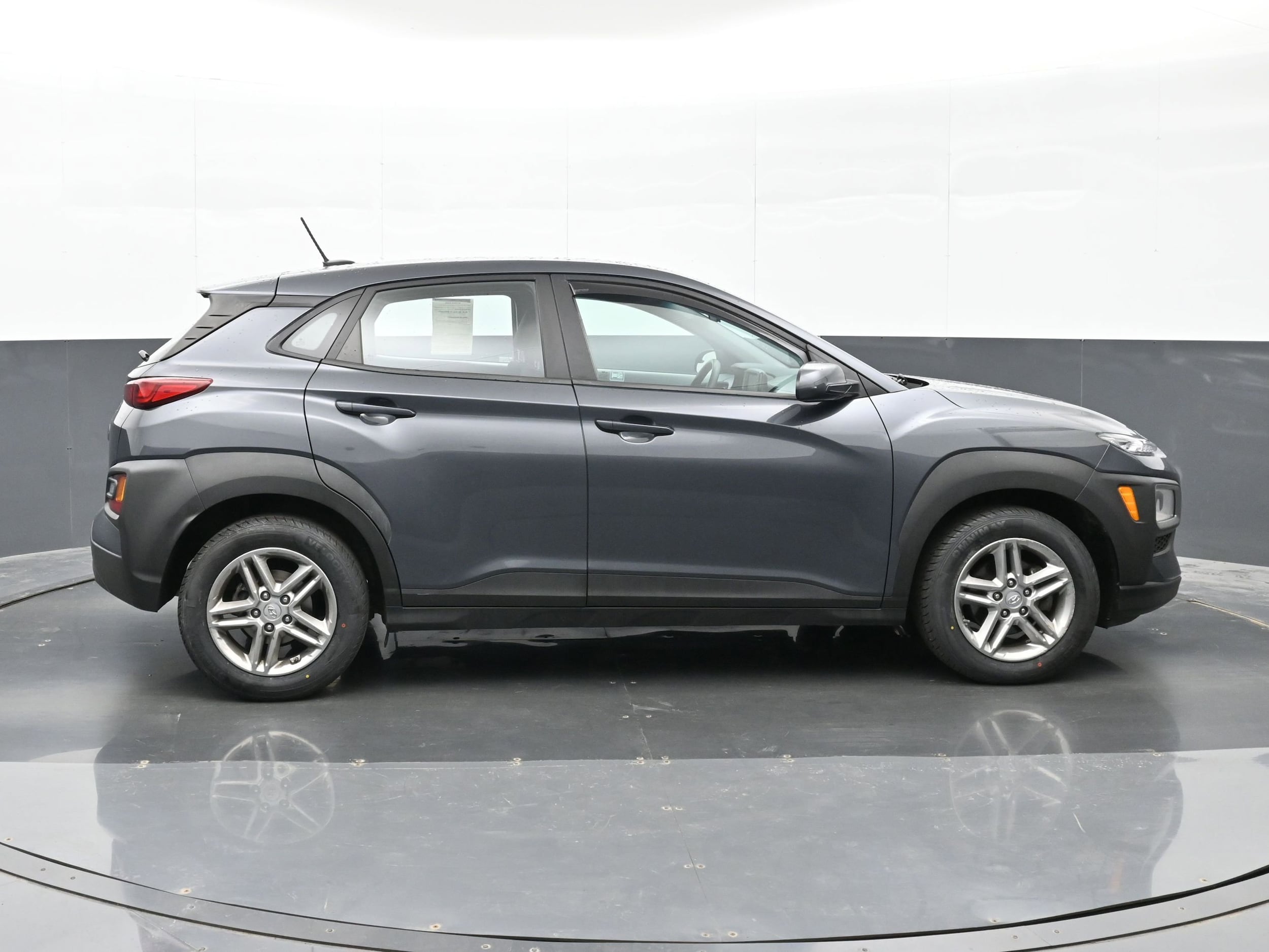 2021 Hyundai Kona SE - Photo 9