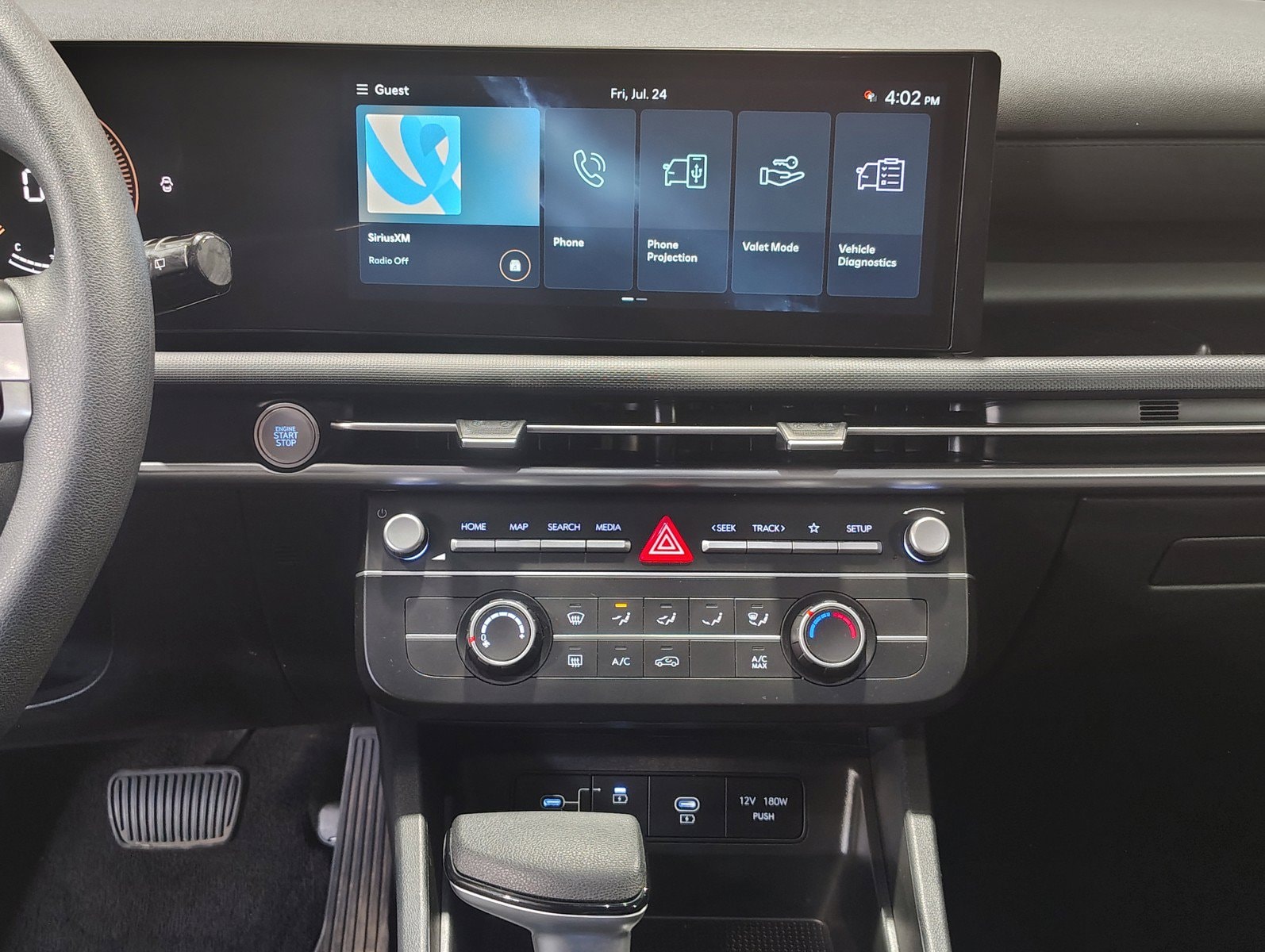 2025 Hyundai Tucson SE - Photo 14