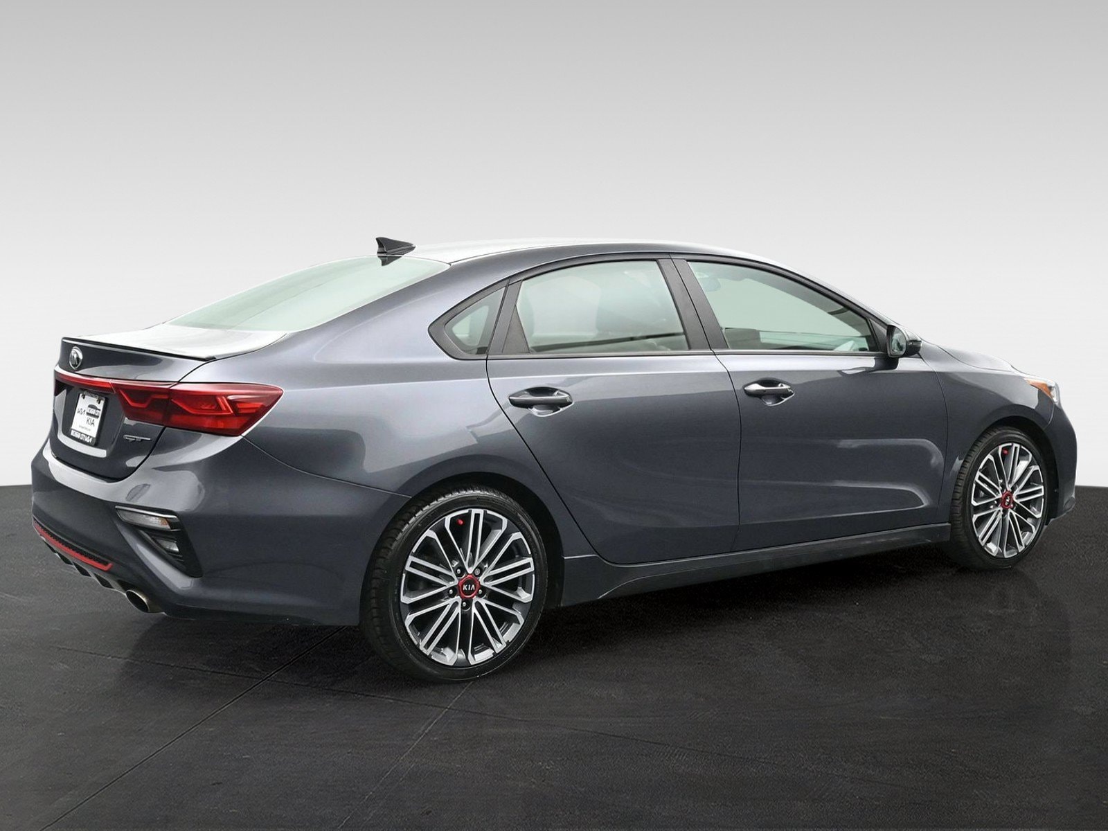 2021 Kia Forte GT - Photo 8