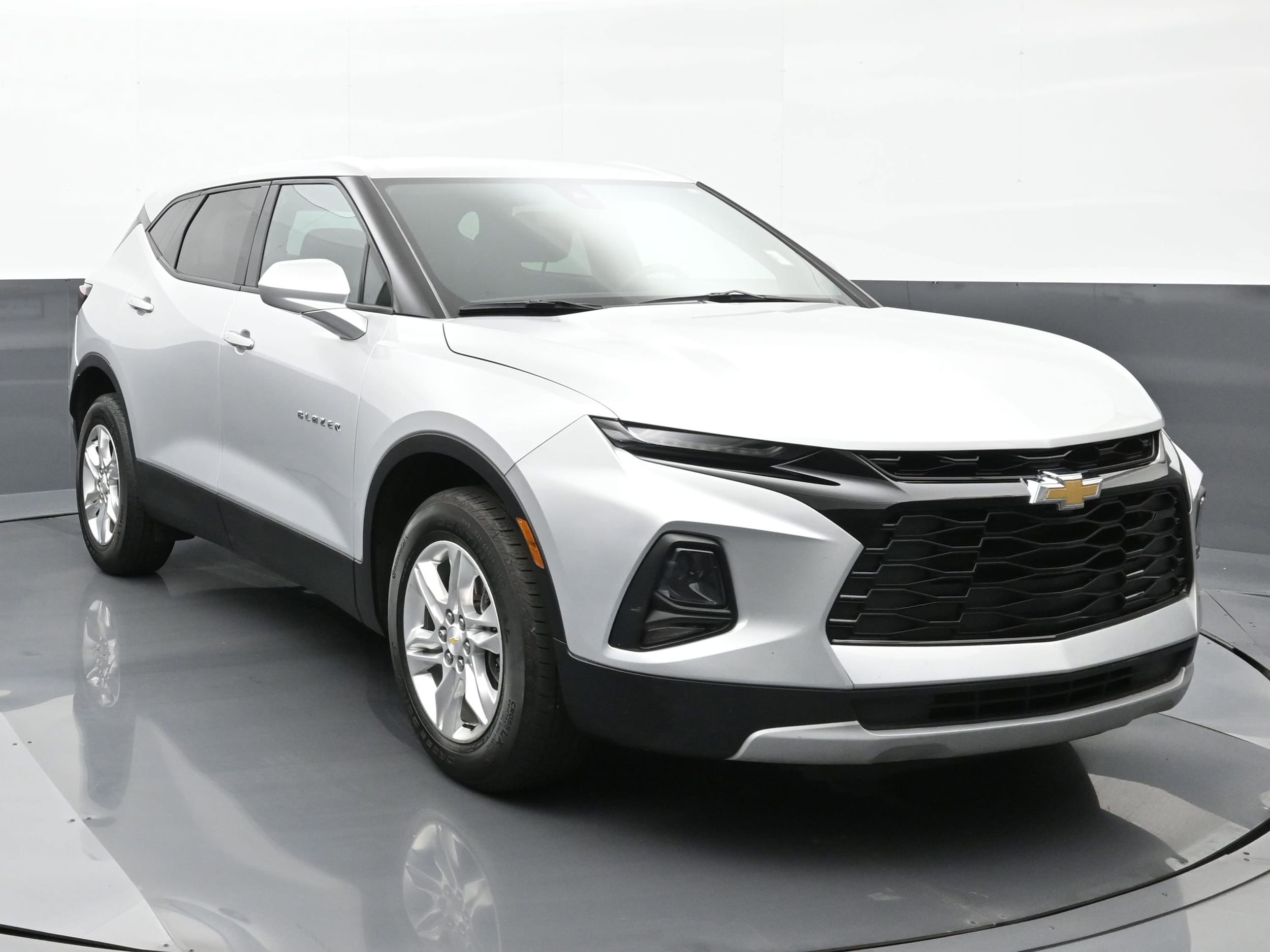 Used 2021 Chevrolet Blazer 2LT with VIN 3GNKBHRS1MS558595 for sale in Michigan City, IN