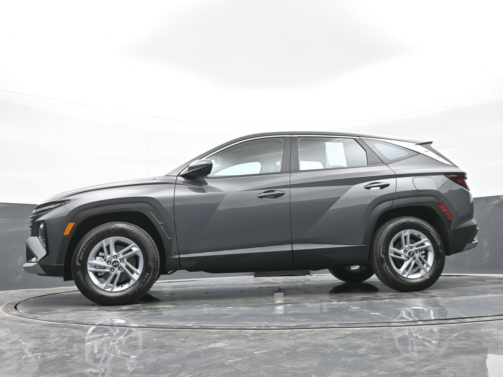 2026 Hyundai Tucson SE - Photo 44