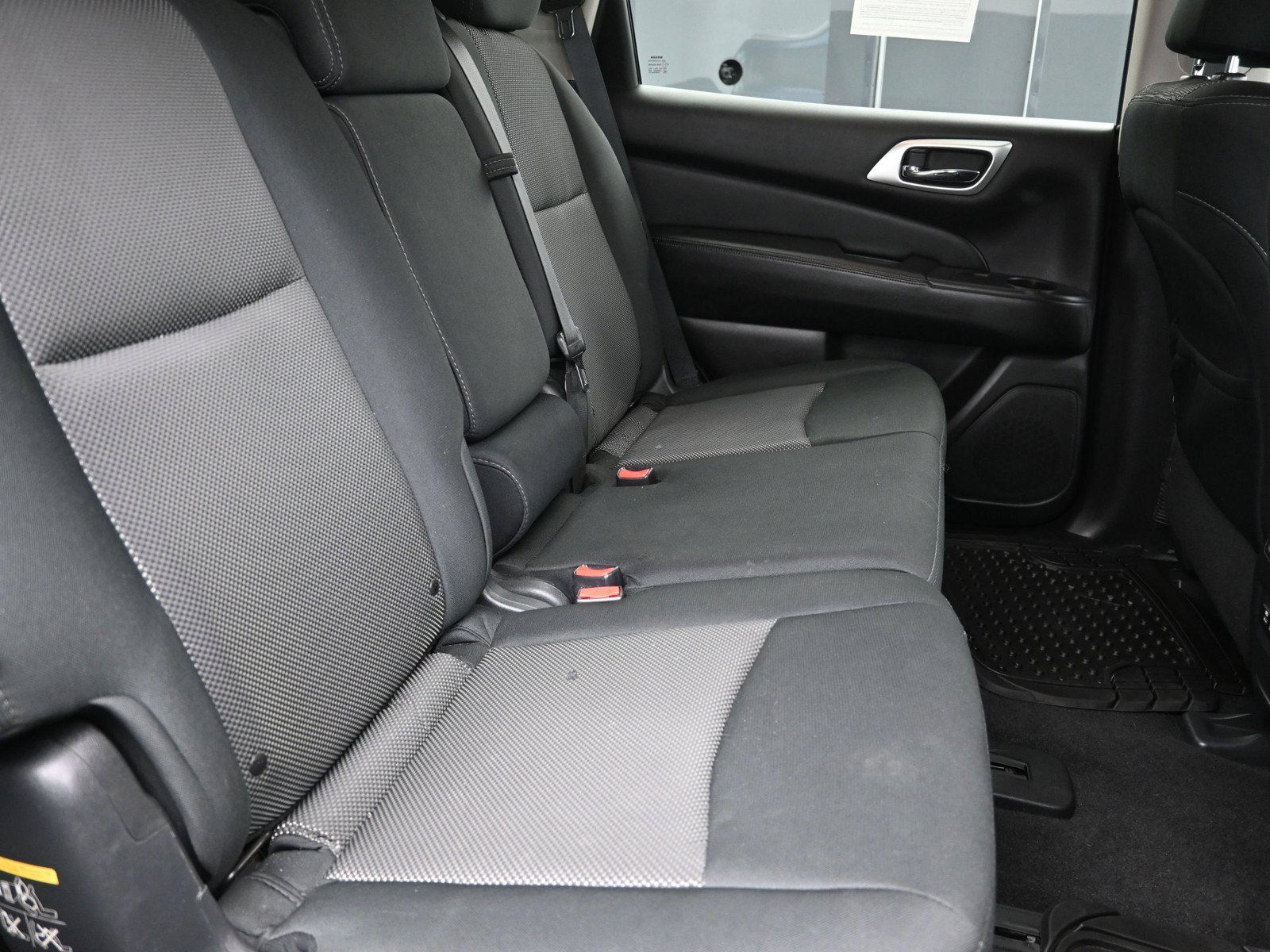 2020 Nissan Pathfinder SV - Photo 26
