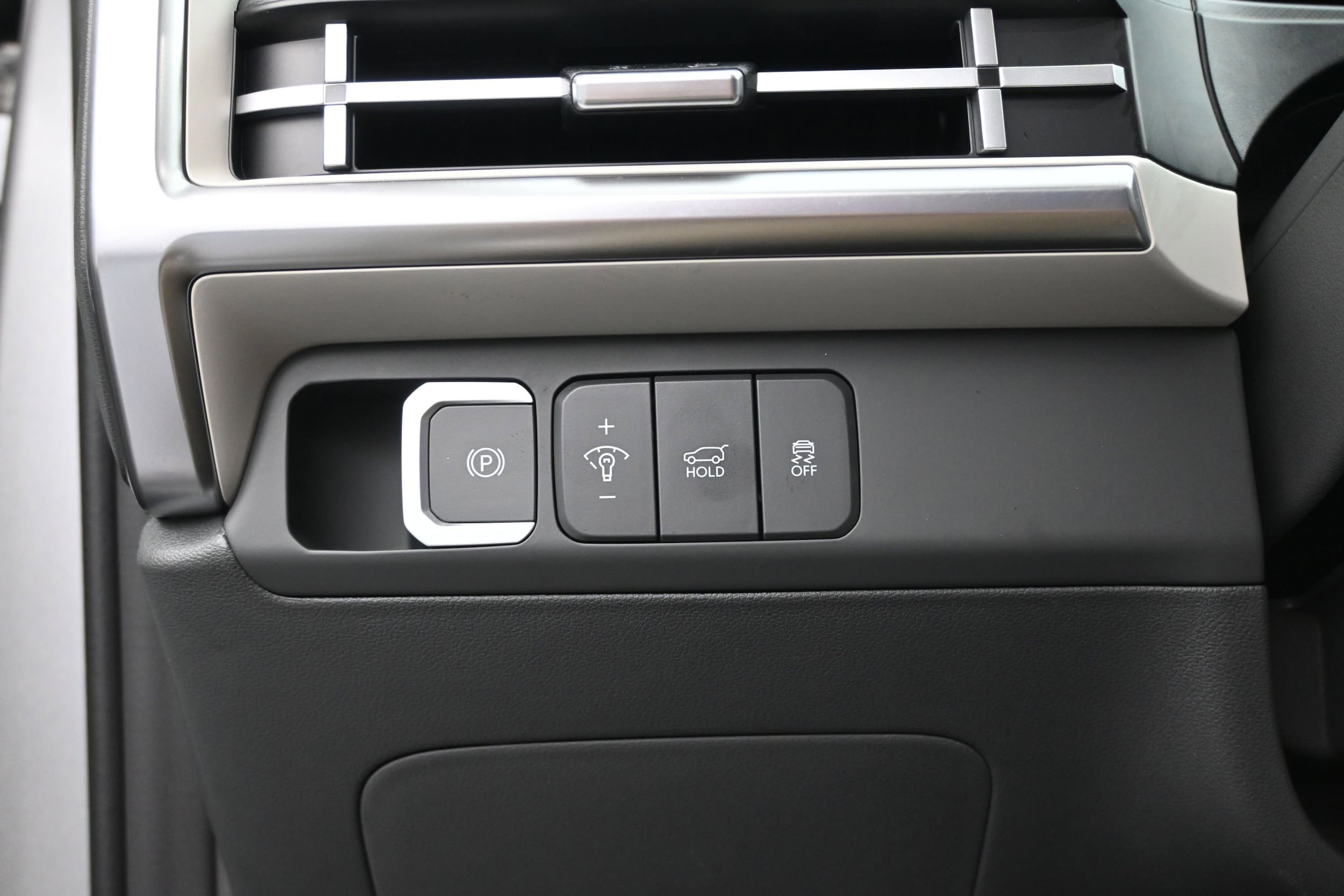 2025 Hyundai Santa Fe SEL - Photo 12