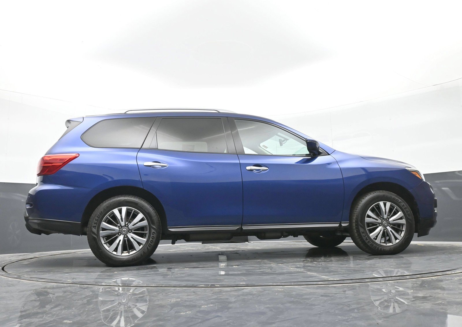 2020 Nissan Pathfinder SV - Photo 43