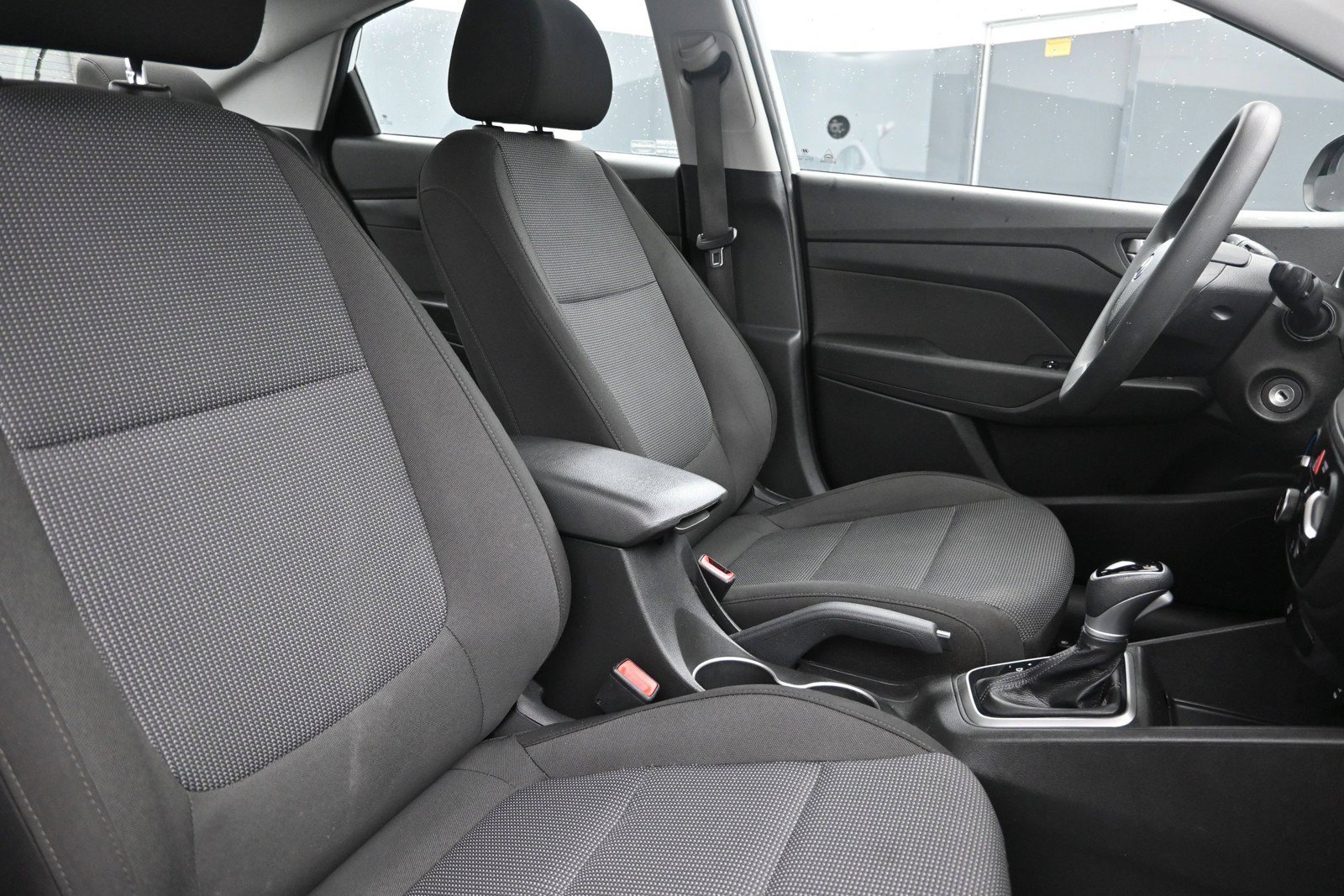 2022 Hyundai Accent SEL - Photo 27