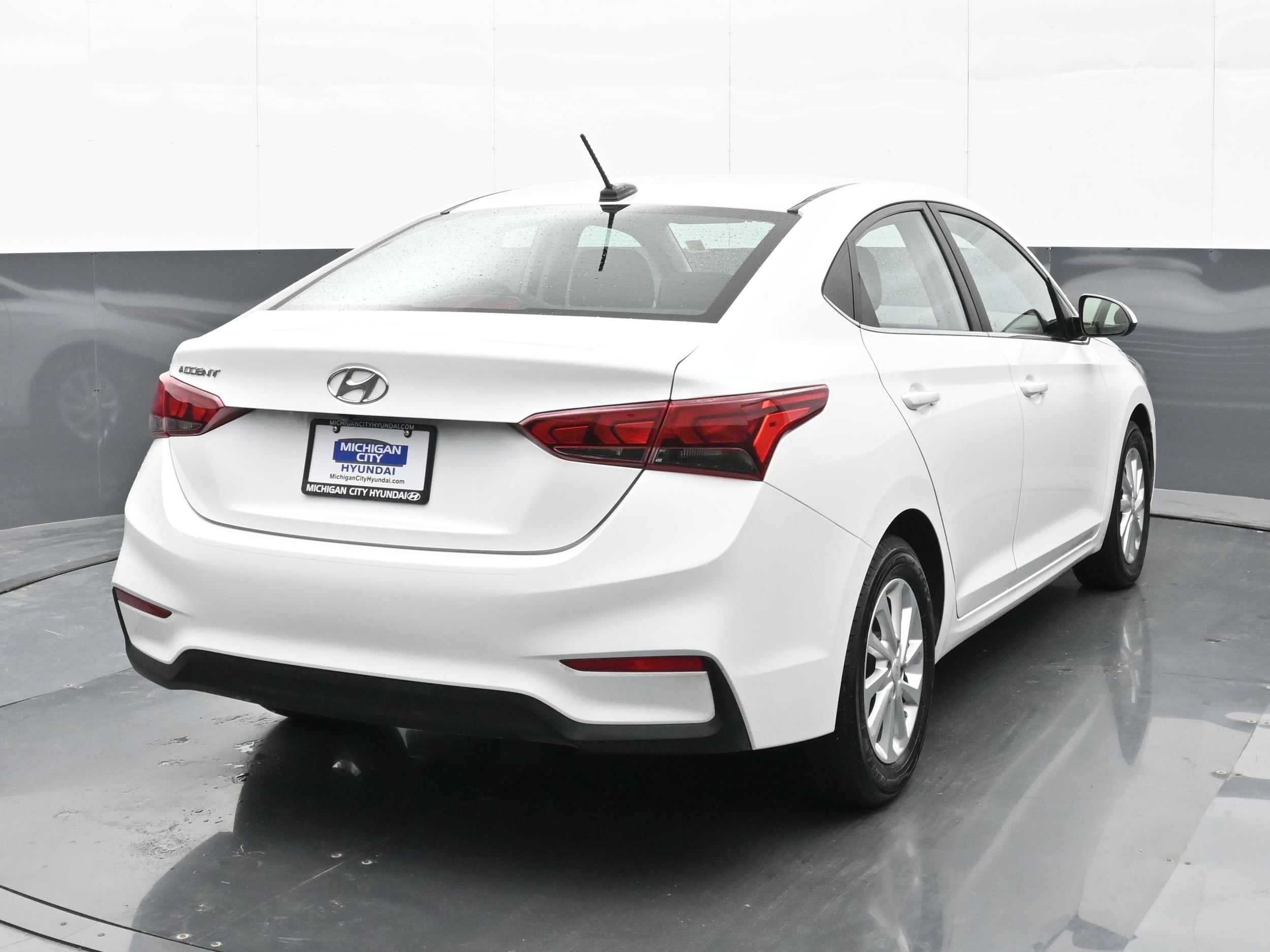 2022 Hyundai Accent SEL - Photo 4