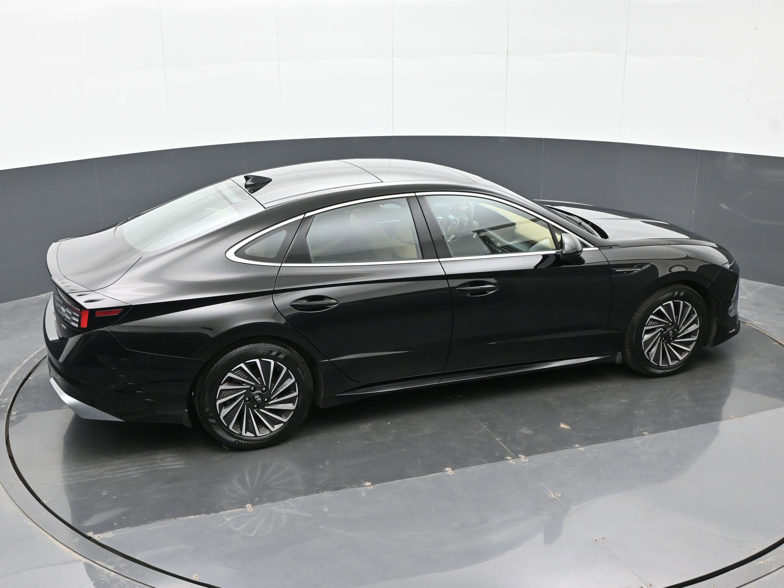 2025 Hyundai Sonata Hybrid Limited - Photo 33