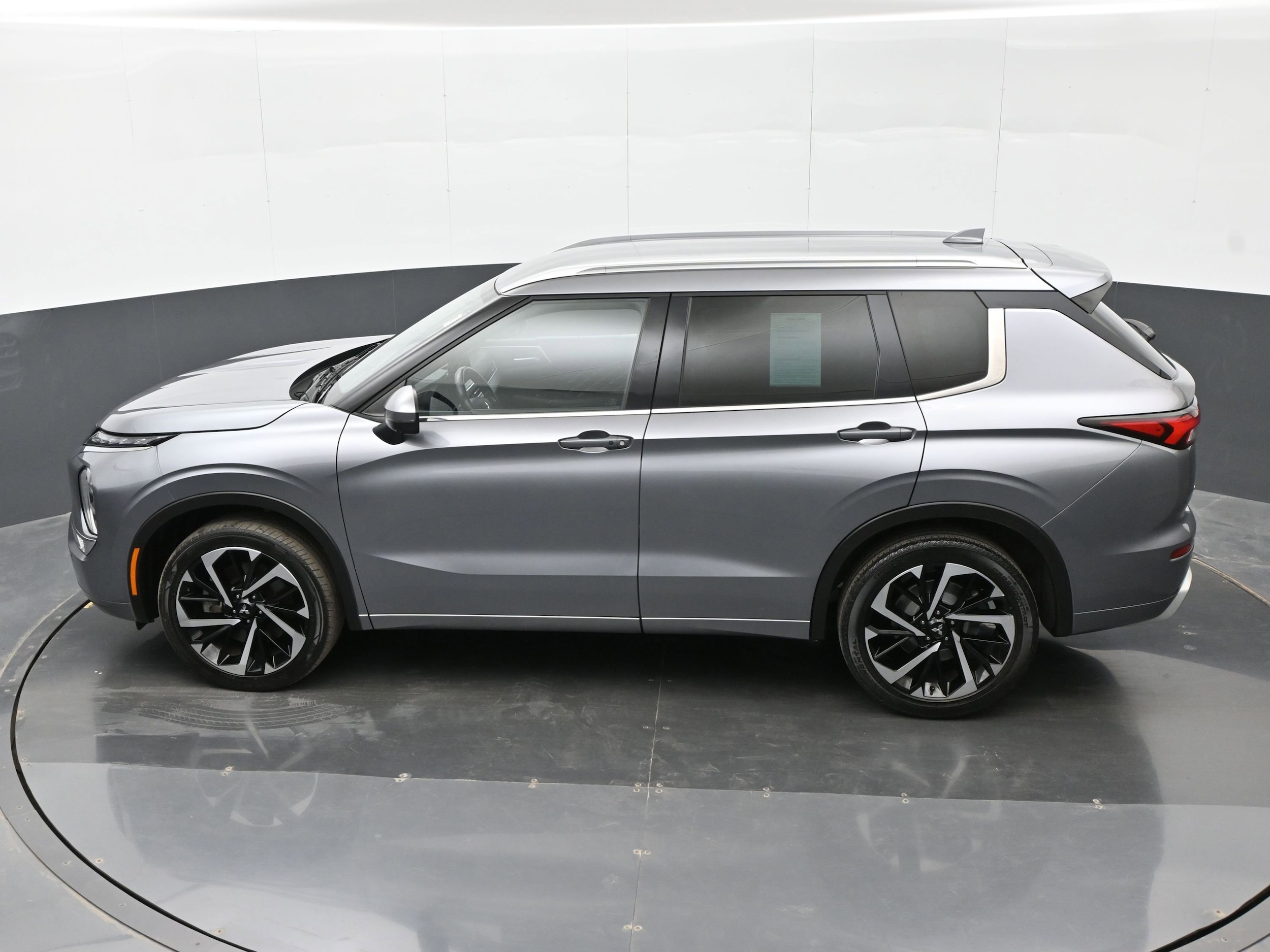 2022 Mitsubishi Outlander SEL Special Edition - Photo 35