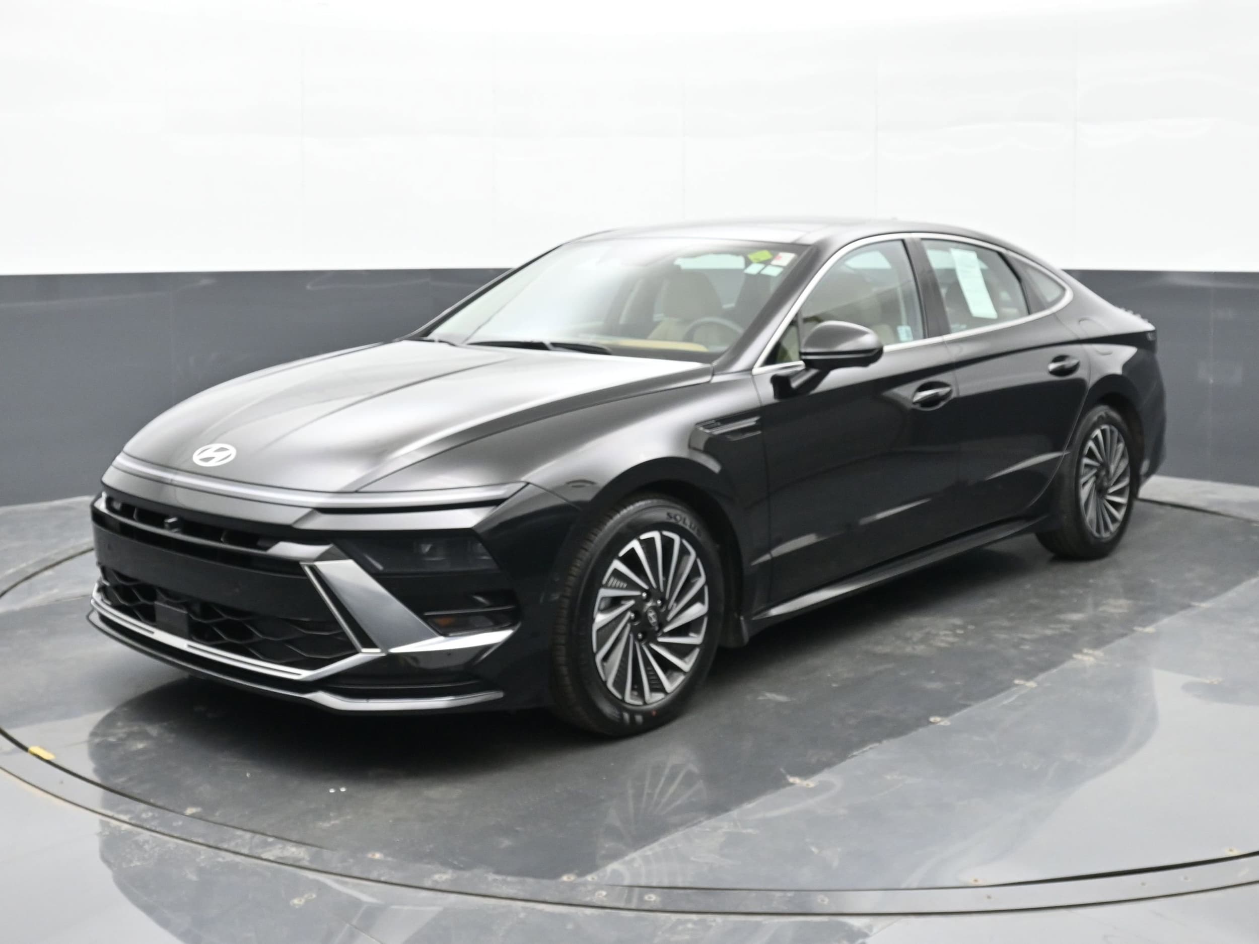 2025 Hyundai Sonata Hybrid Limited - Photo 8