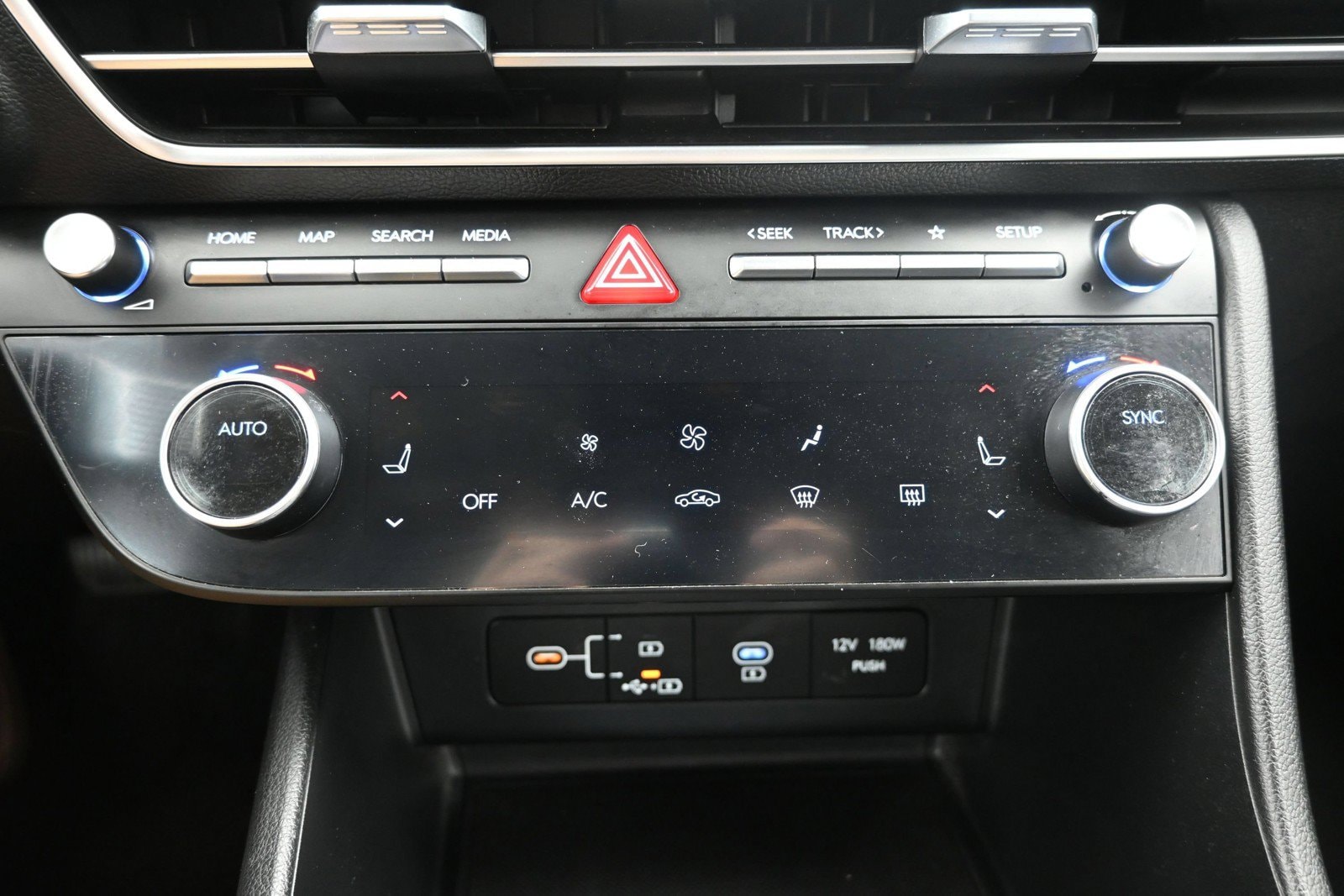 2024 Hyundai Sonata SEL - Photo 17
