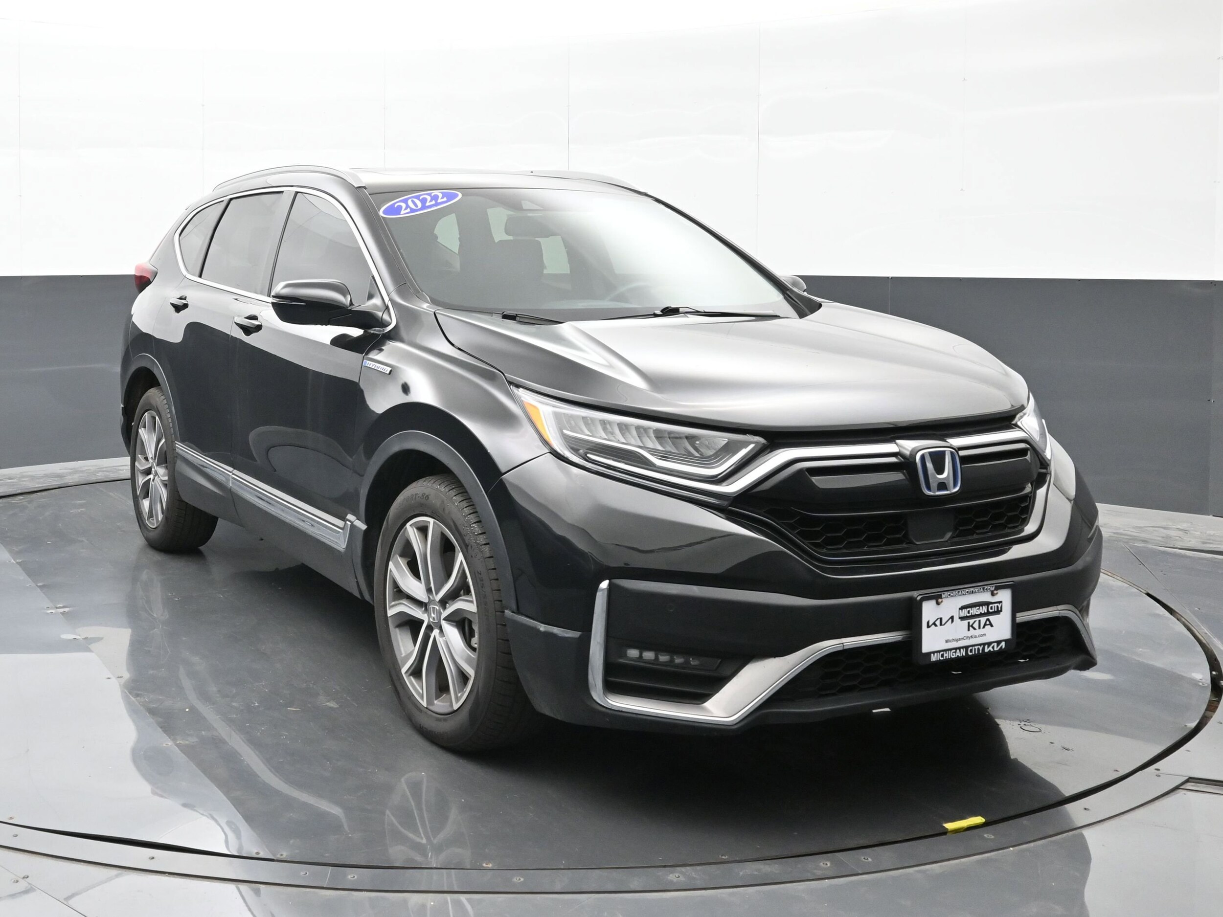 2022 Honda CR-V Hybrid Touring photo 2