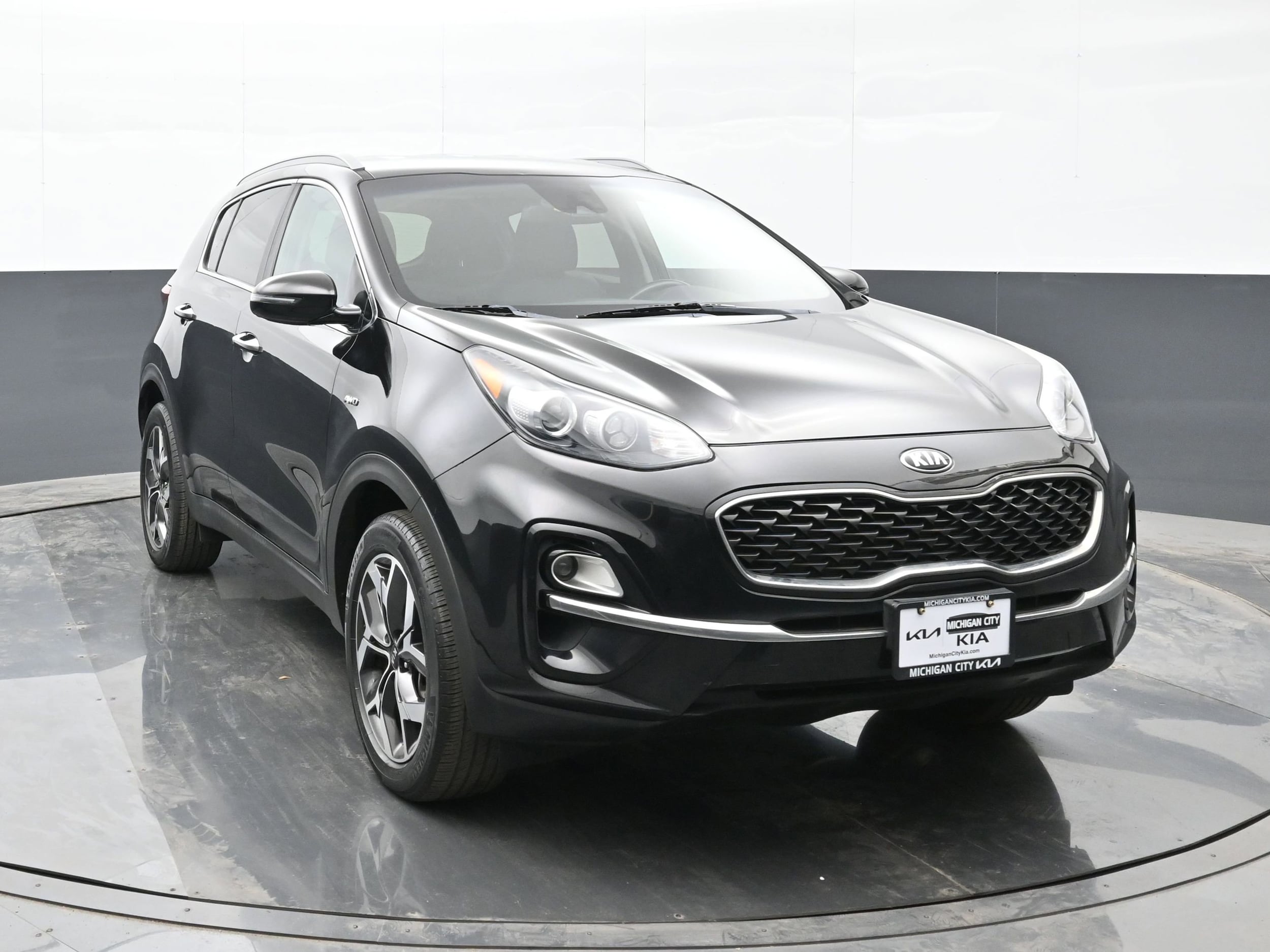 Certified 2020 Kia Sportage EX with VIN KNDPNCAC8L7735427 for sale in Michigan City, IN