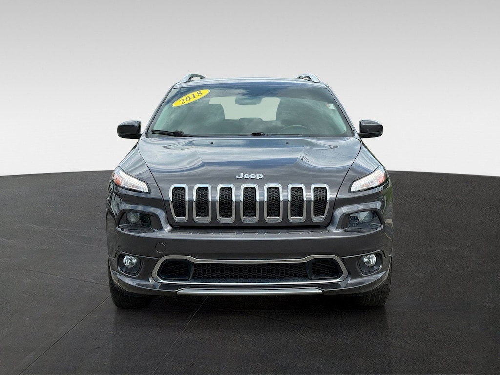 Used 2018 Jeep Cherokee Overland 4x4 SUV