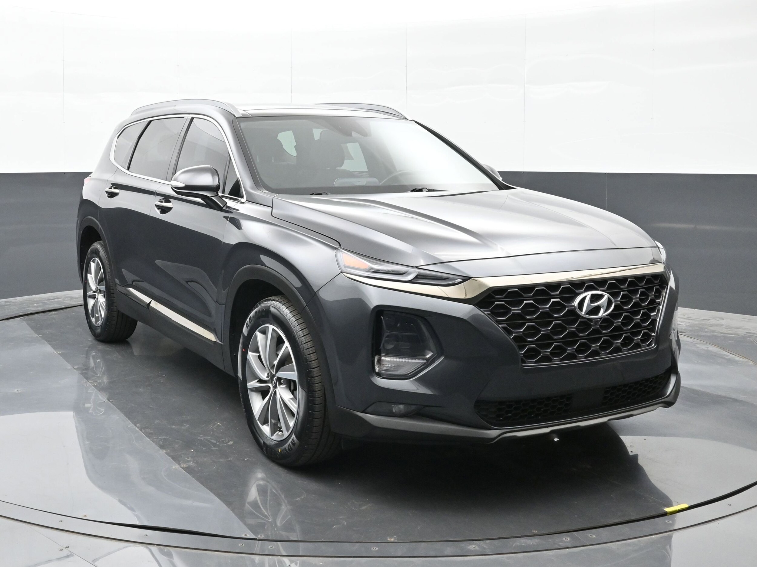 2020 Hyundai Santa Fe Limited photo 2