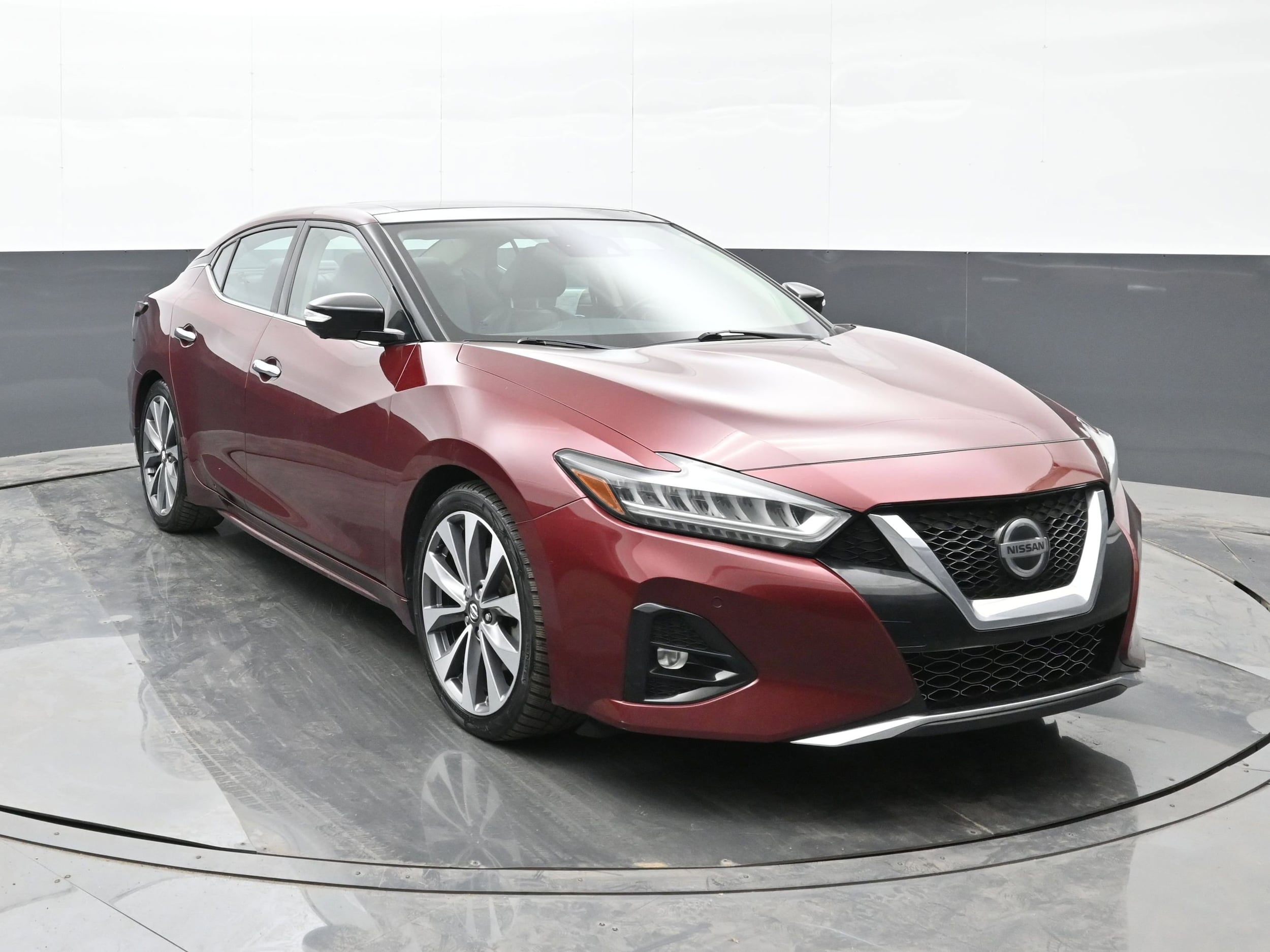 Used 2020 Nissan Maxima Platinum with VIN 1N4AA6FV0LC381994 for sale in Michigan City, IN