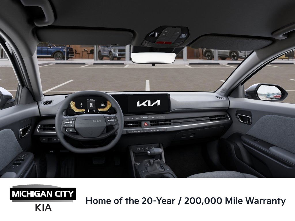 2025 Kia K4 LXS's photo