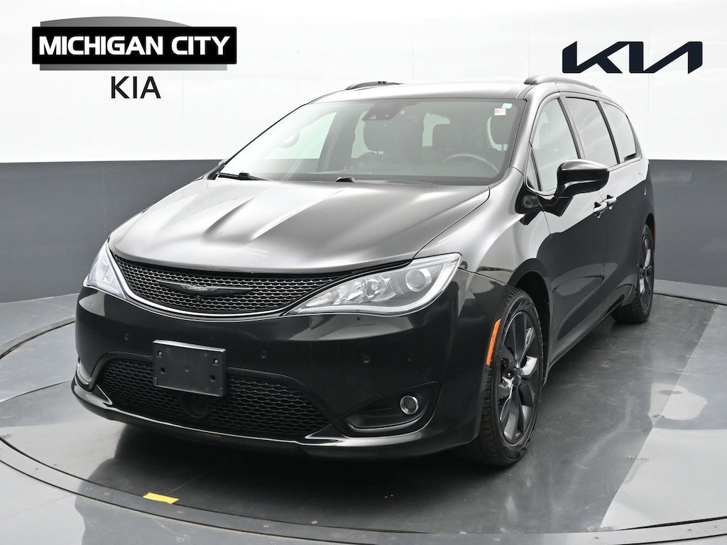 Used 2018 Chrysler Pacifica Touring L Plus Van
