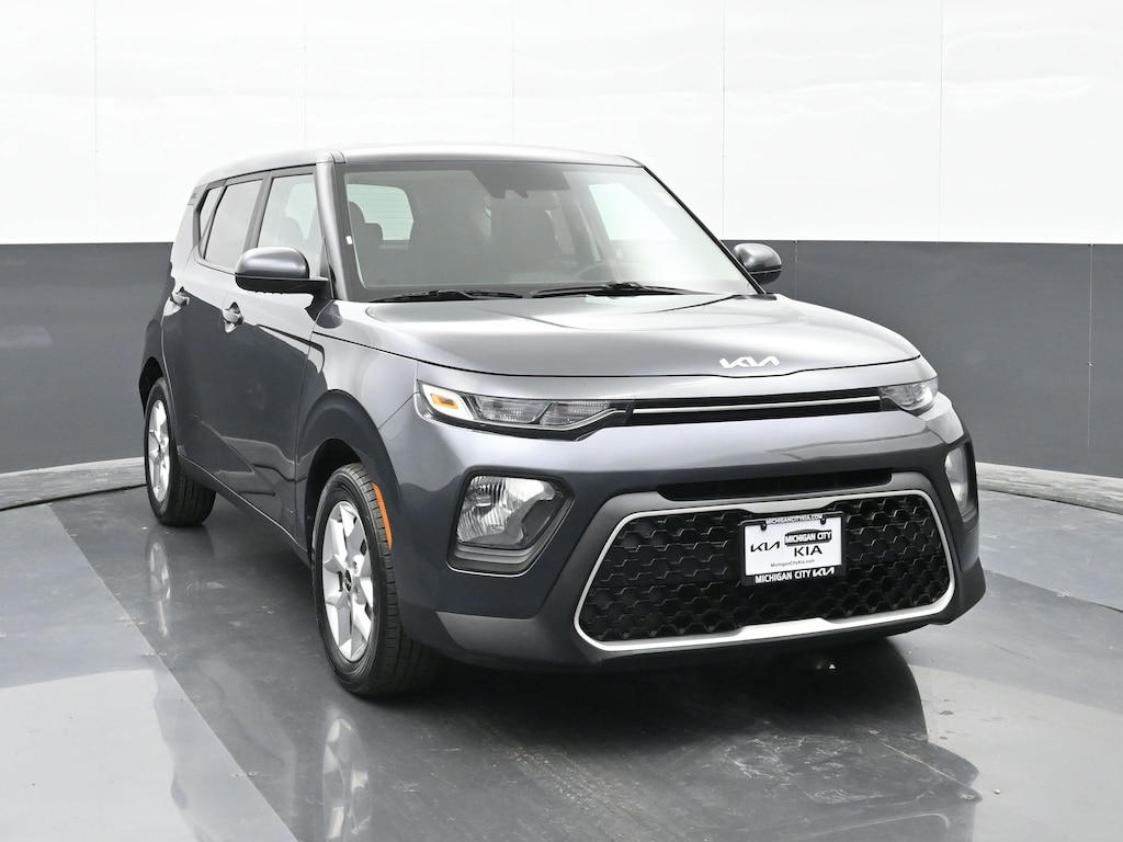 Certified 2022 Kia Soul LX Hatchback