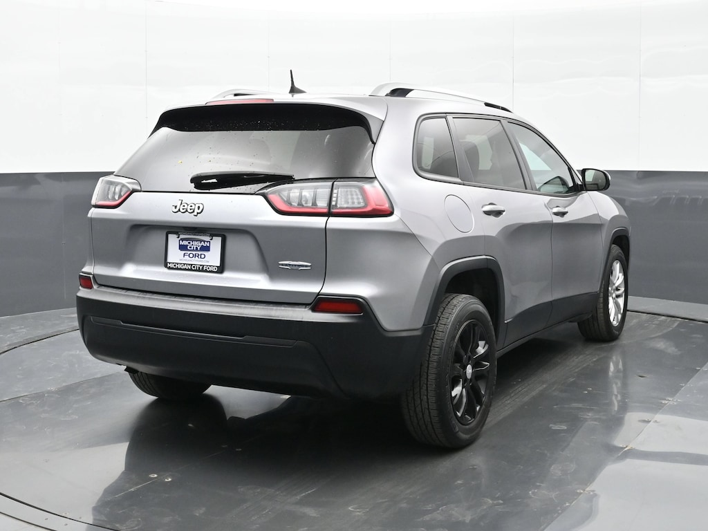 Used 2020 Jeep Cherokee Latitude SUV