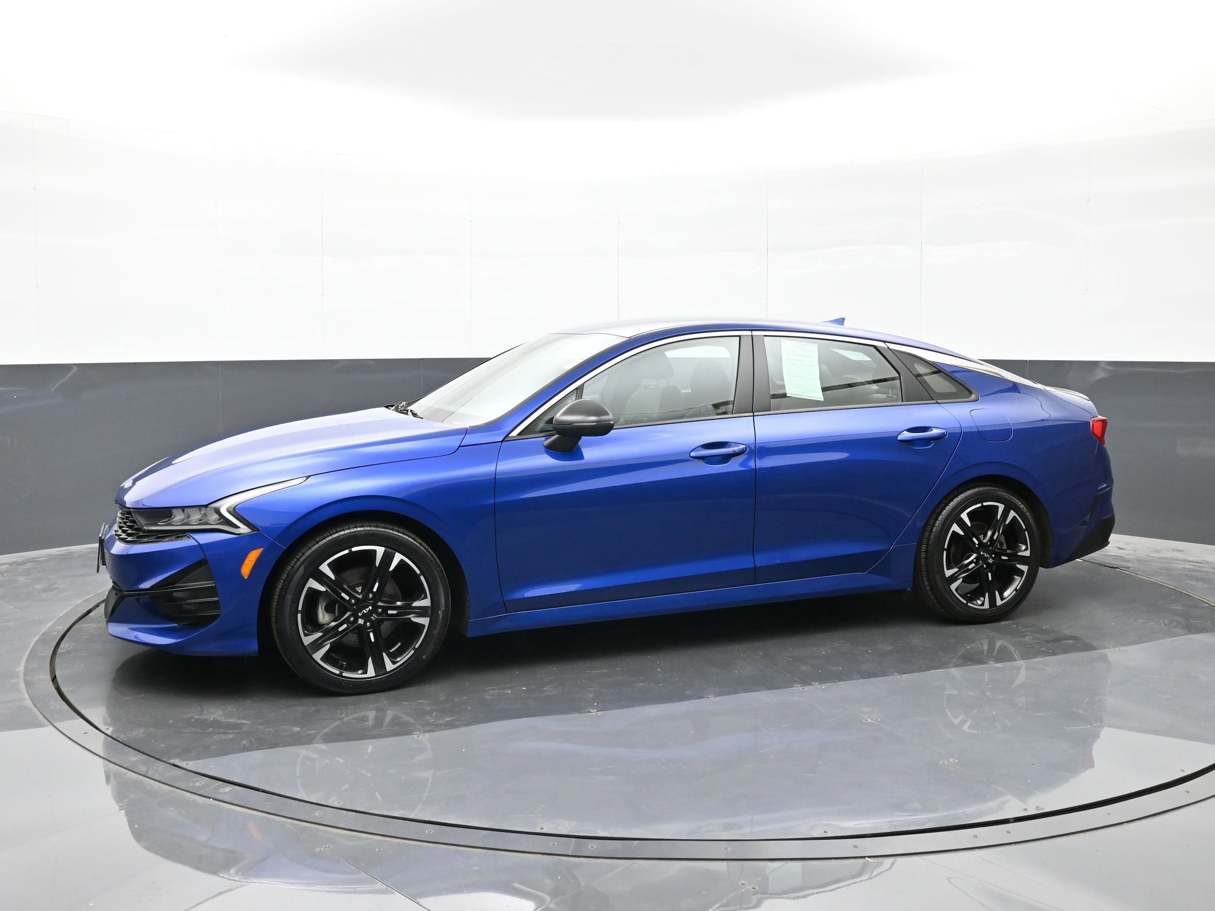 2023 Kia K5 GT-Line - Photo 5