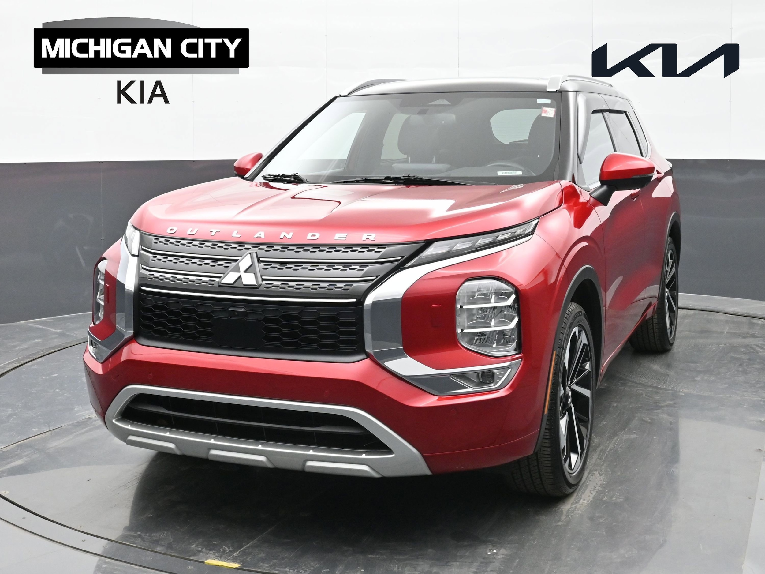 2024 Mitsubishi Outlander SEL's photo