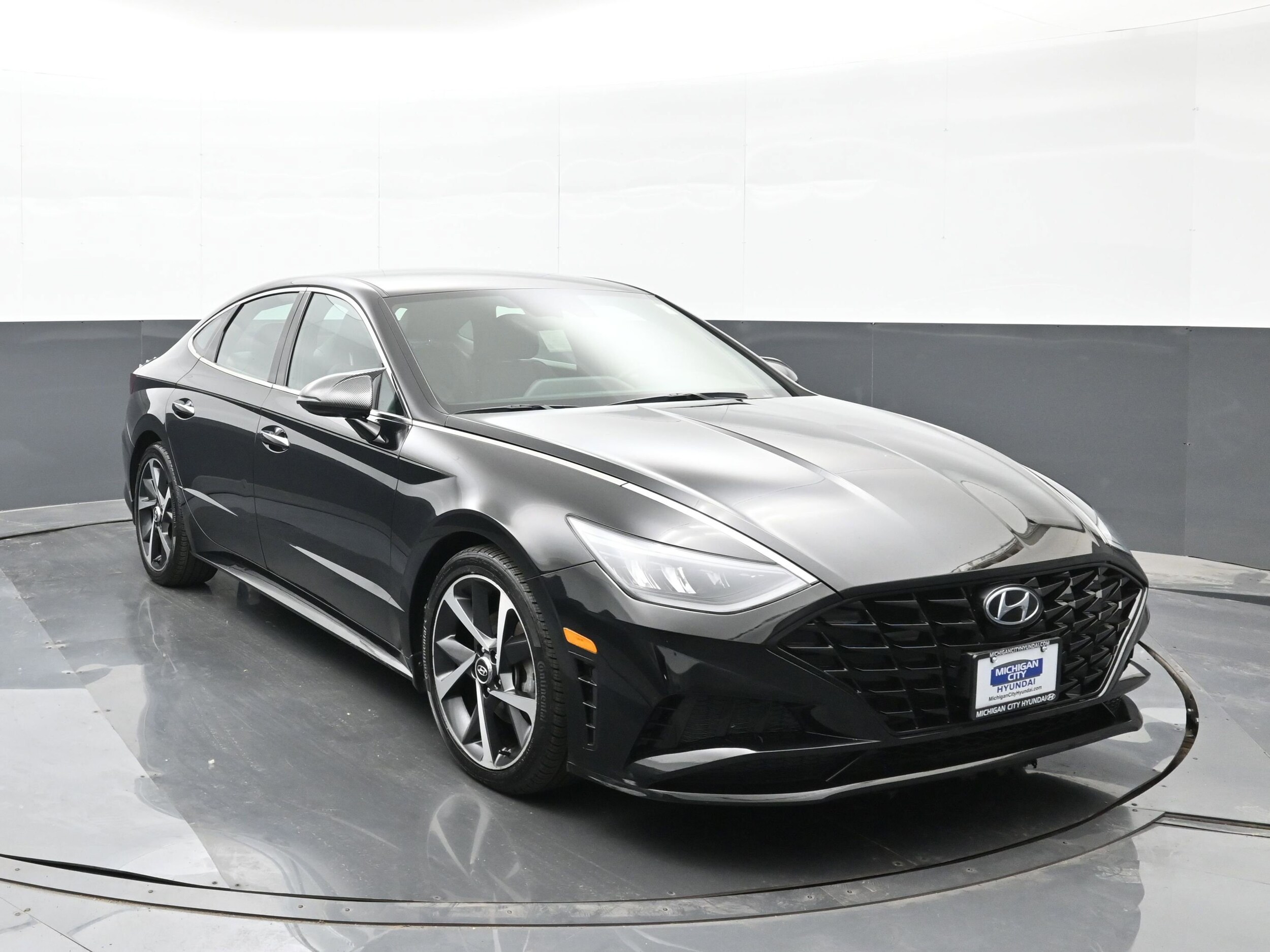 2021 Hyundai Sonata SEL Plus photo 2