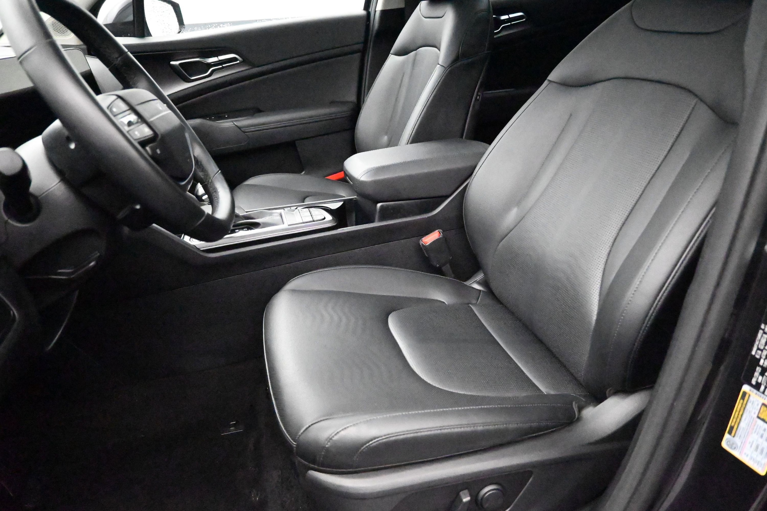 2026 Kia Sportage SX - Photo 11