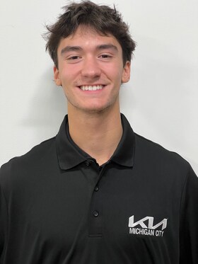 Staff member Ryan Adams from ID_8403c244917e