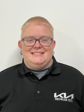 Staff member Tori Kohen from ID_8403c244917e