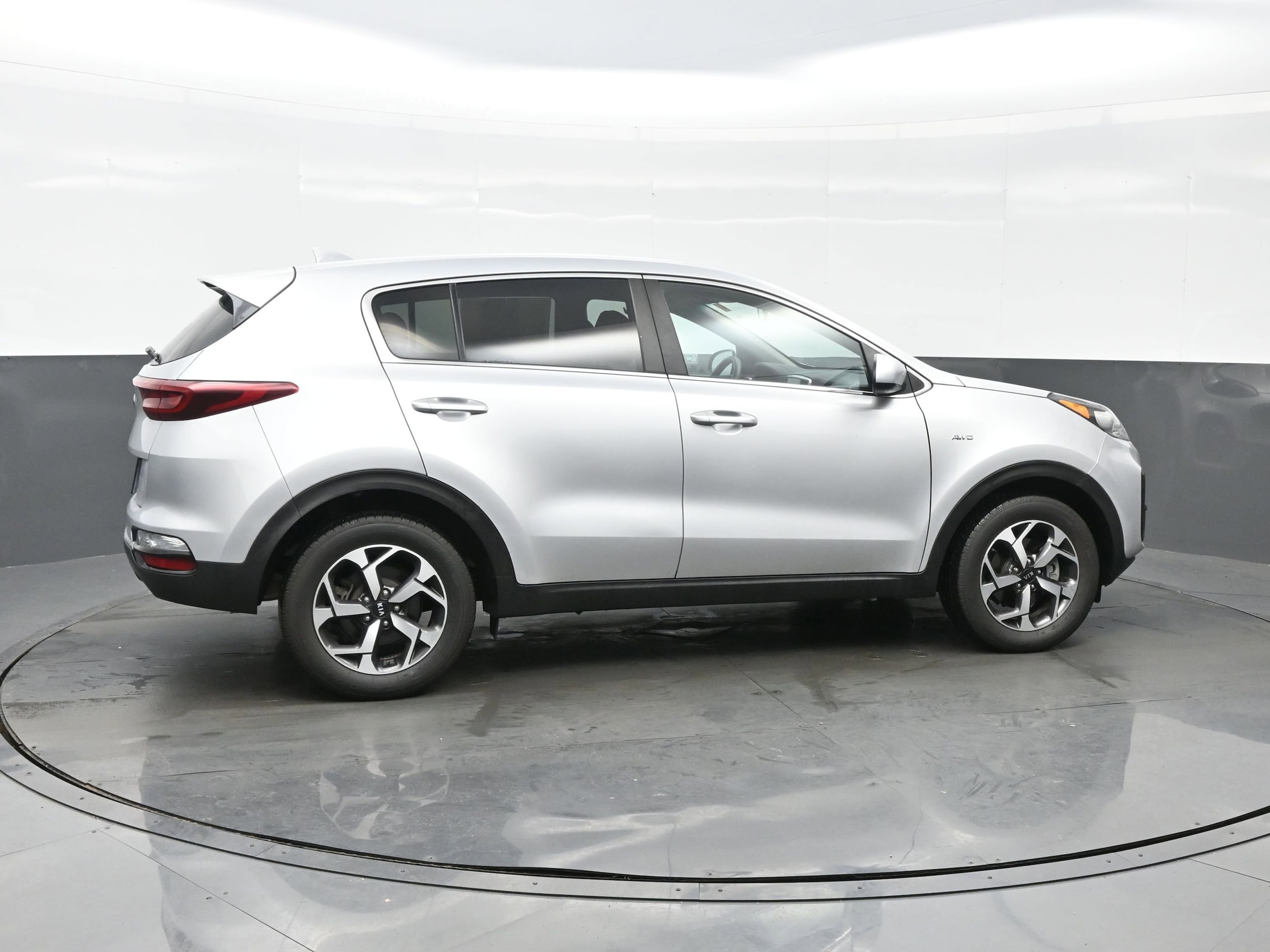 2022 Kia Sportage LX - Photo 9
