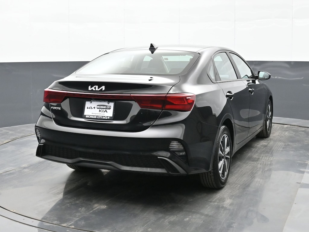 Certified 2022 Kia Forte LXS Sedan
