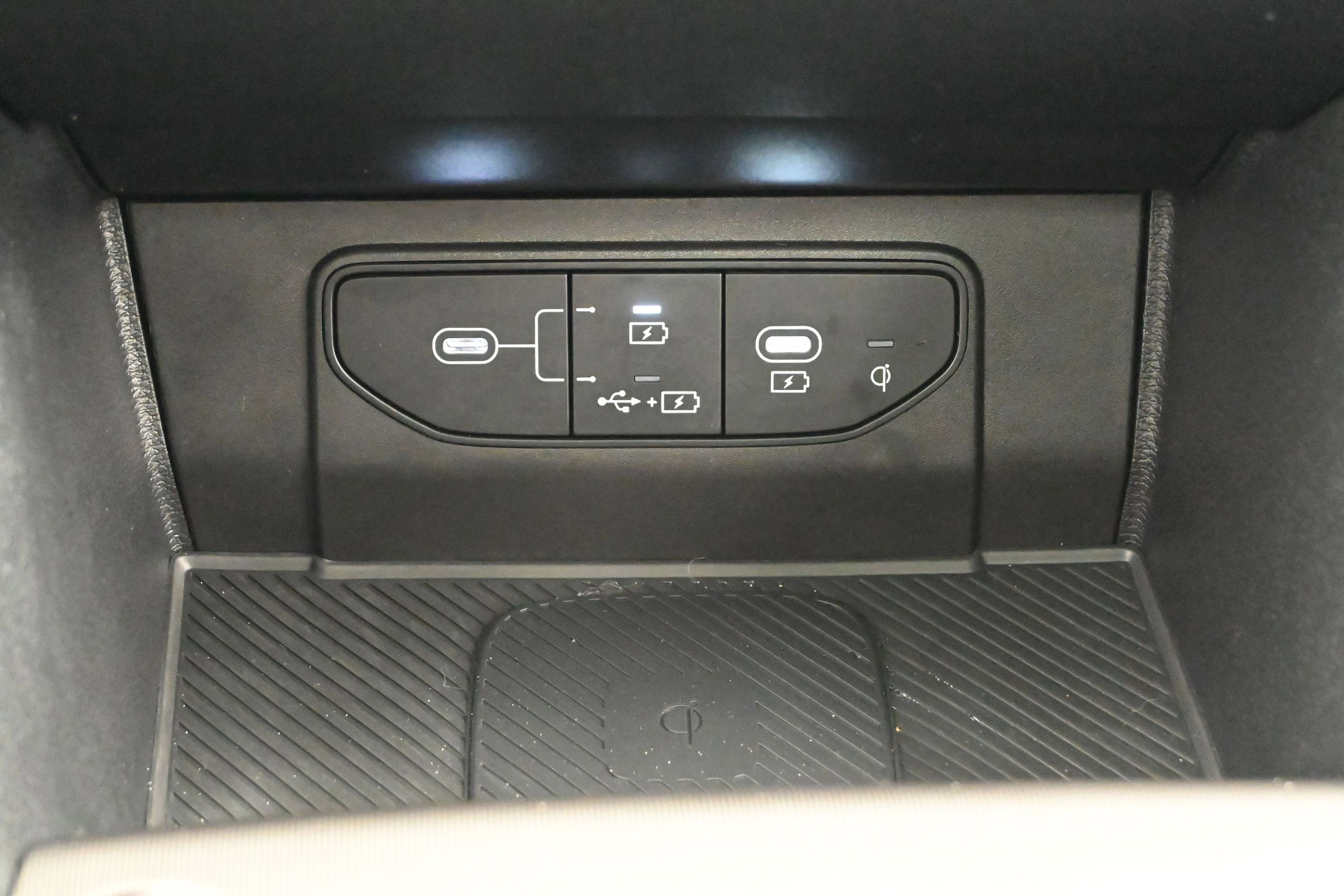 2026 Kia Sportage SX - Photo 18
