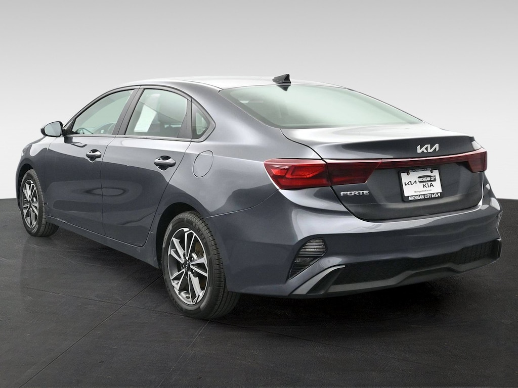 Certified 2022 Kia Forte LXS Sedan
