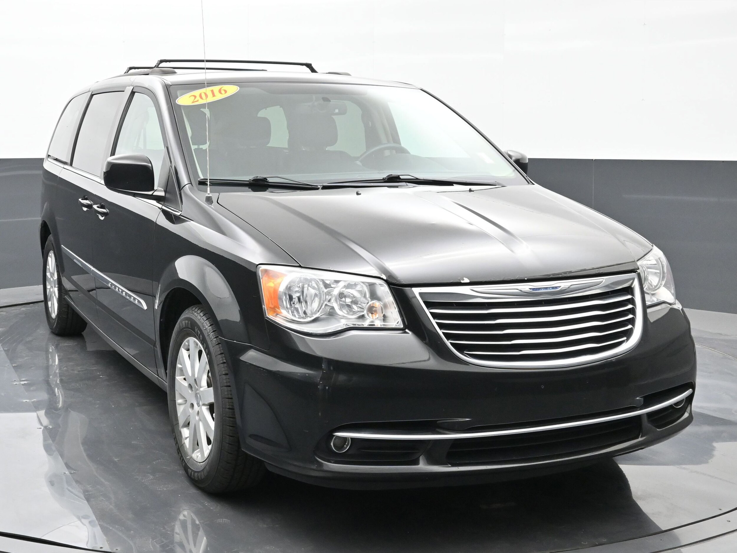 Used 2016 Chrysler Town & Country Touring with VIN 2C4RC1BG8GR166765 for sale in Michigan City, IN