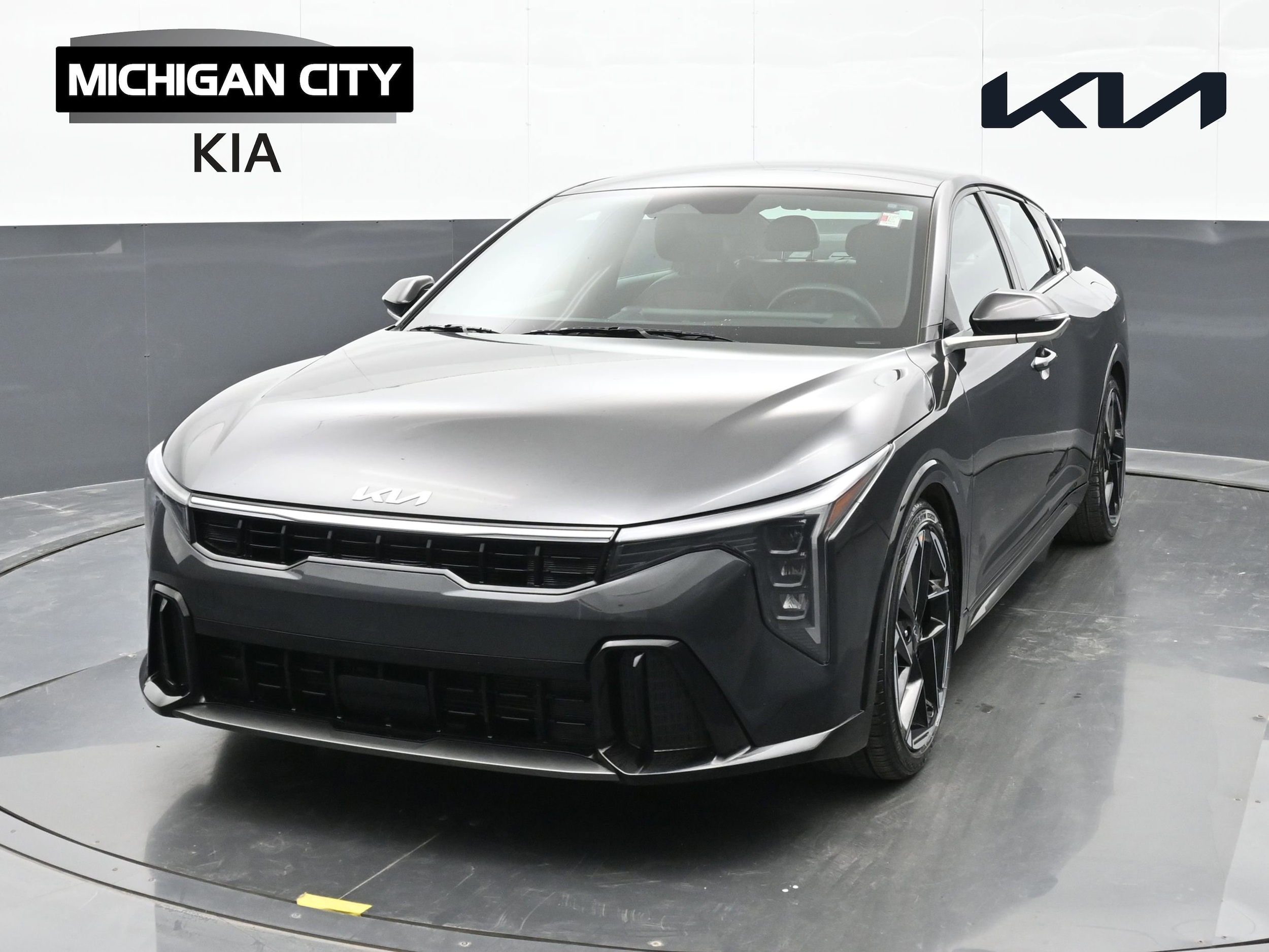 2025 Kia K4 GT-Line AT's photo