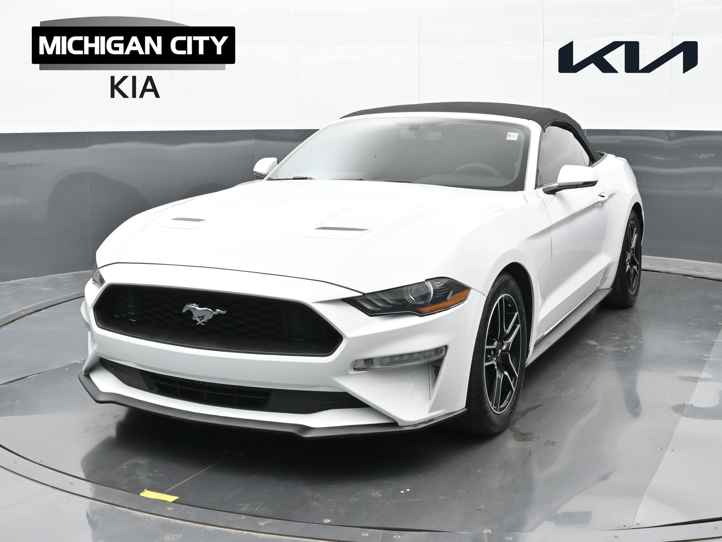 2020 Ford Mustang EcoBoost Premium Convertible's photo