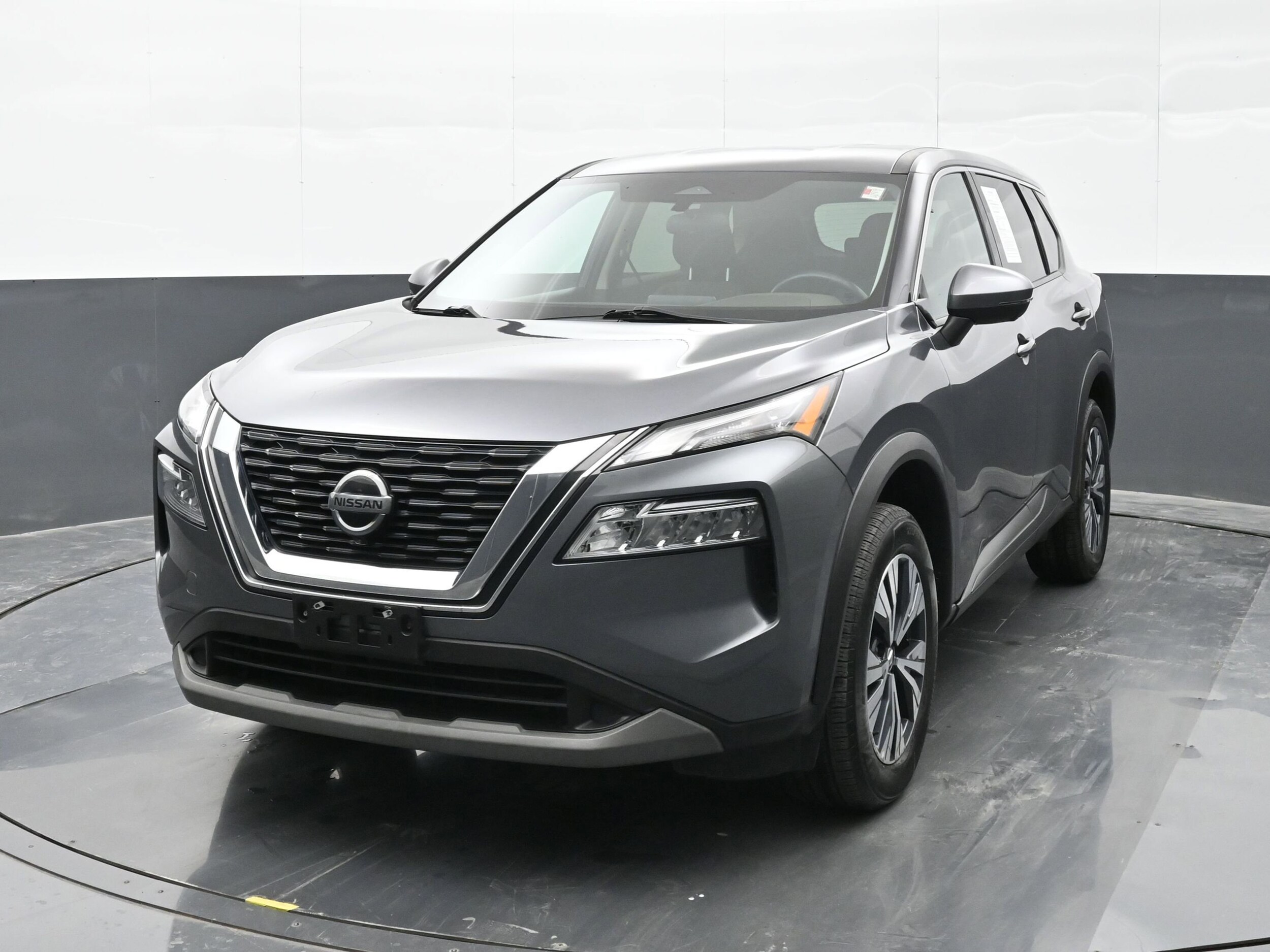 2021 Nissan Rogue SV photo 4