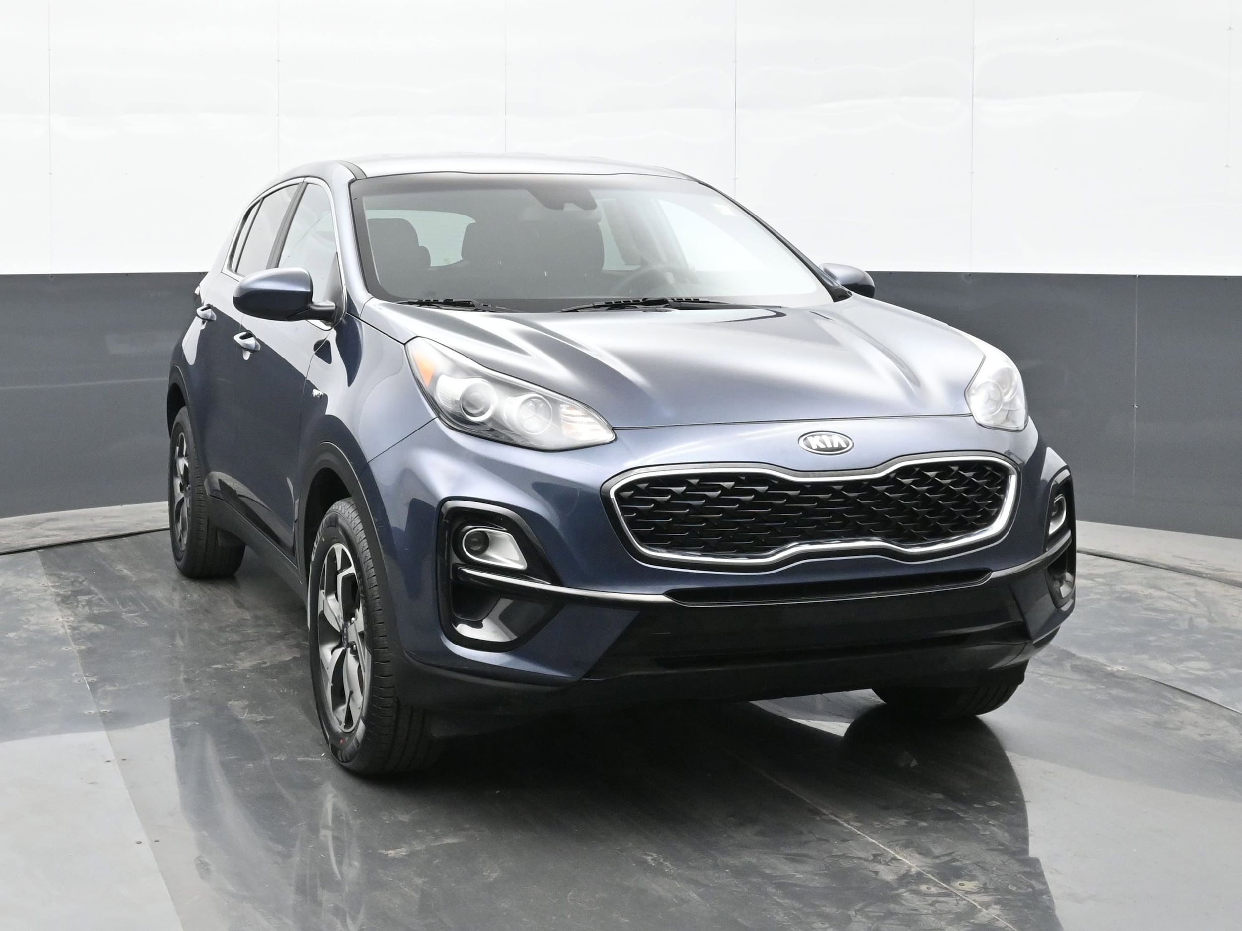 Certified 2022 Kia Sportage LX with VIN KNDPMCAC1N7967194 for sale in Michigan City, IN