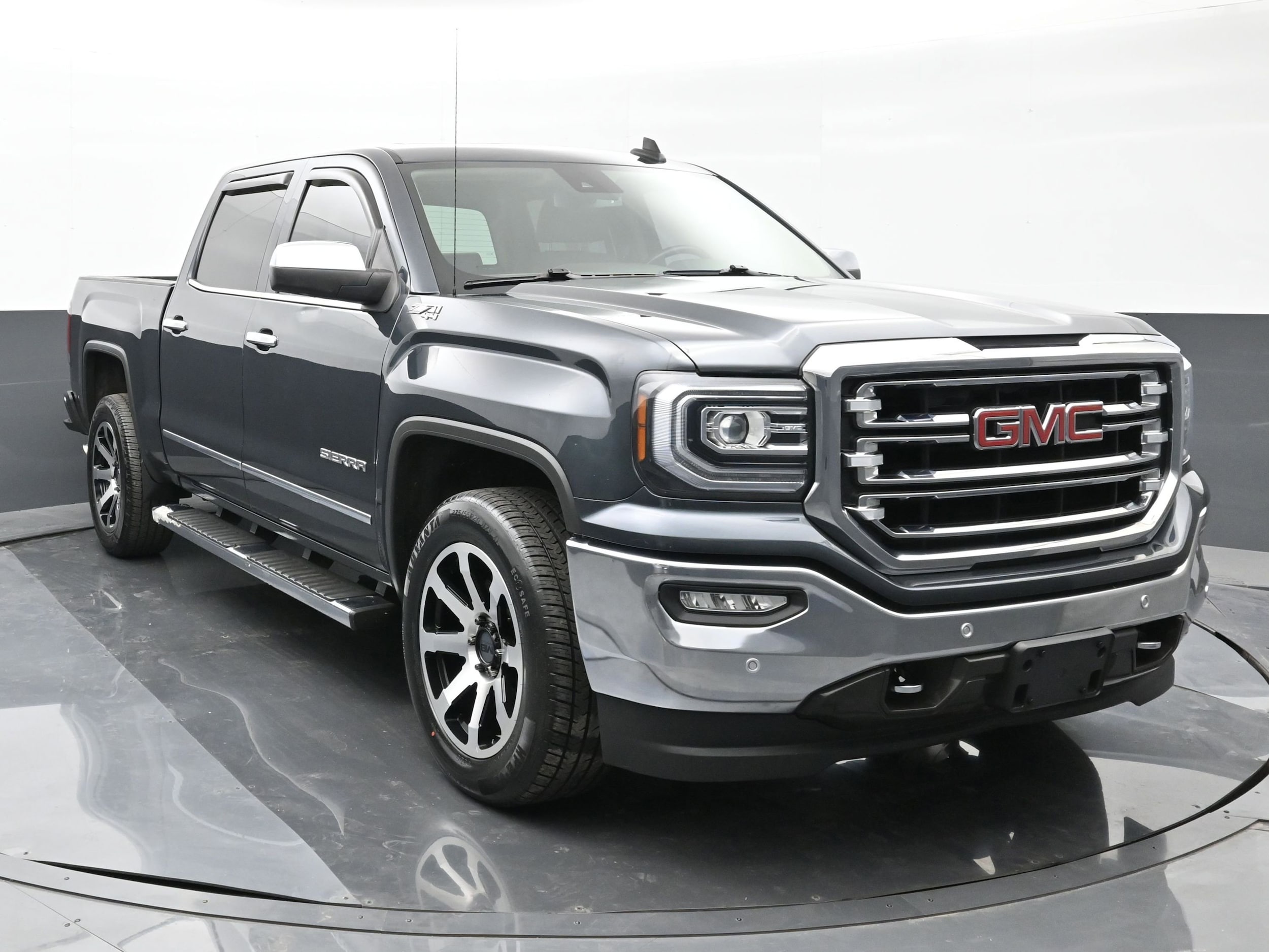 Used 2018 GMC Sierra 1500 SLT with VIN 3GTU2NEC0JG437277 for sale in Michigan City, IN