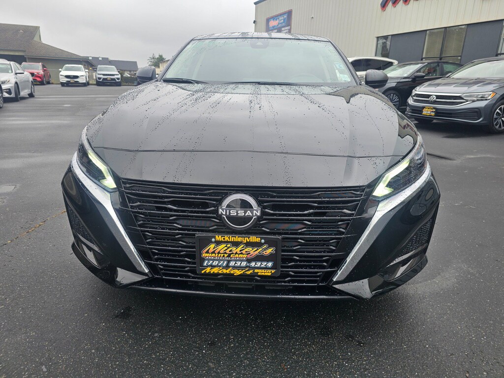 Used 2025 Nissan Altima SV Sedan