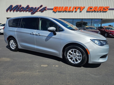 2023 Chrysler Voyager LX Van Passenger Van