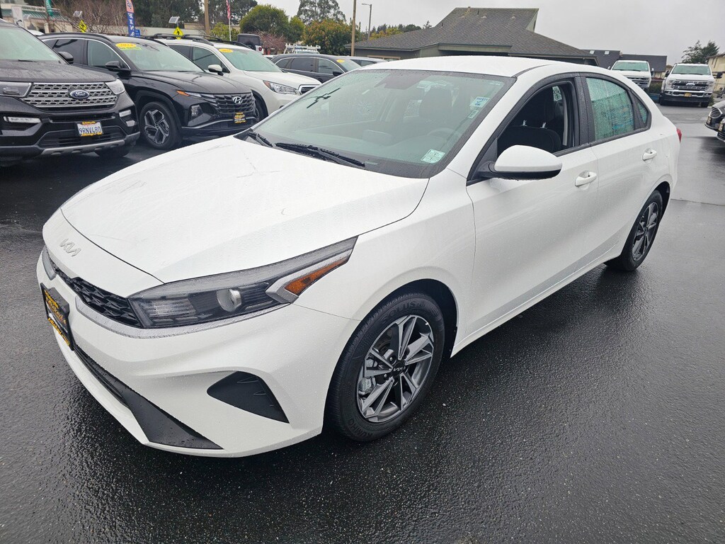 Used 2024 Kia Forte LXS Sedan