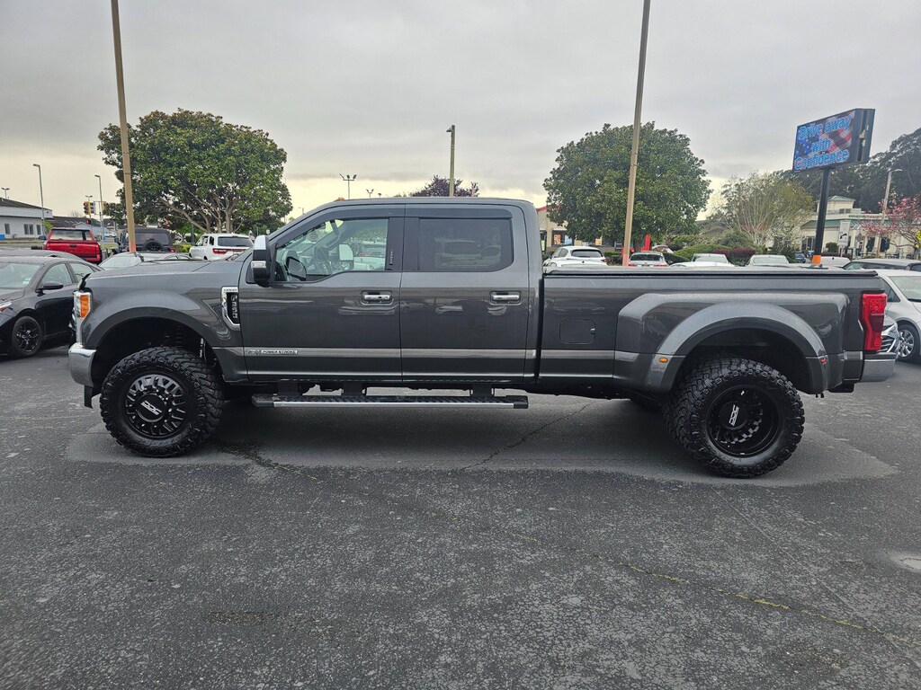 Used 2019 Ford F-350 Truck Crew Cab