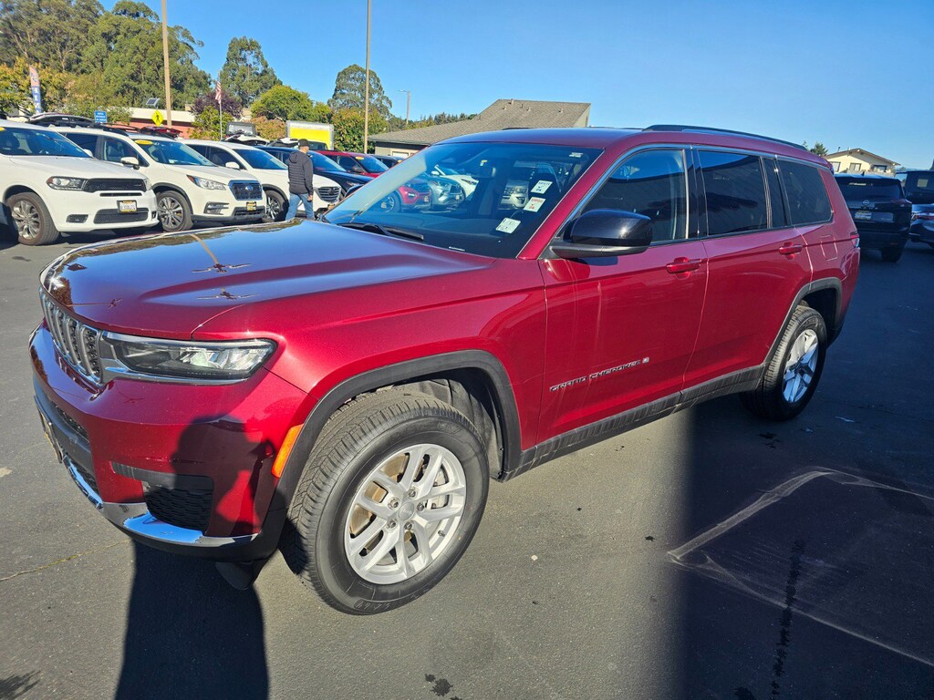 Used 2023 Jeep Grand Cherokee L Laredo SUV
