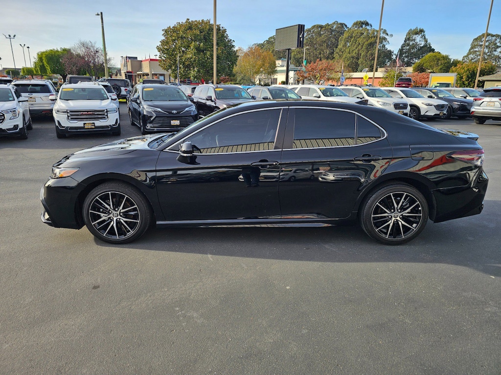 Used 2024 Toyota Camry SE Sedan