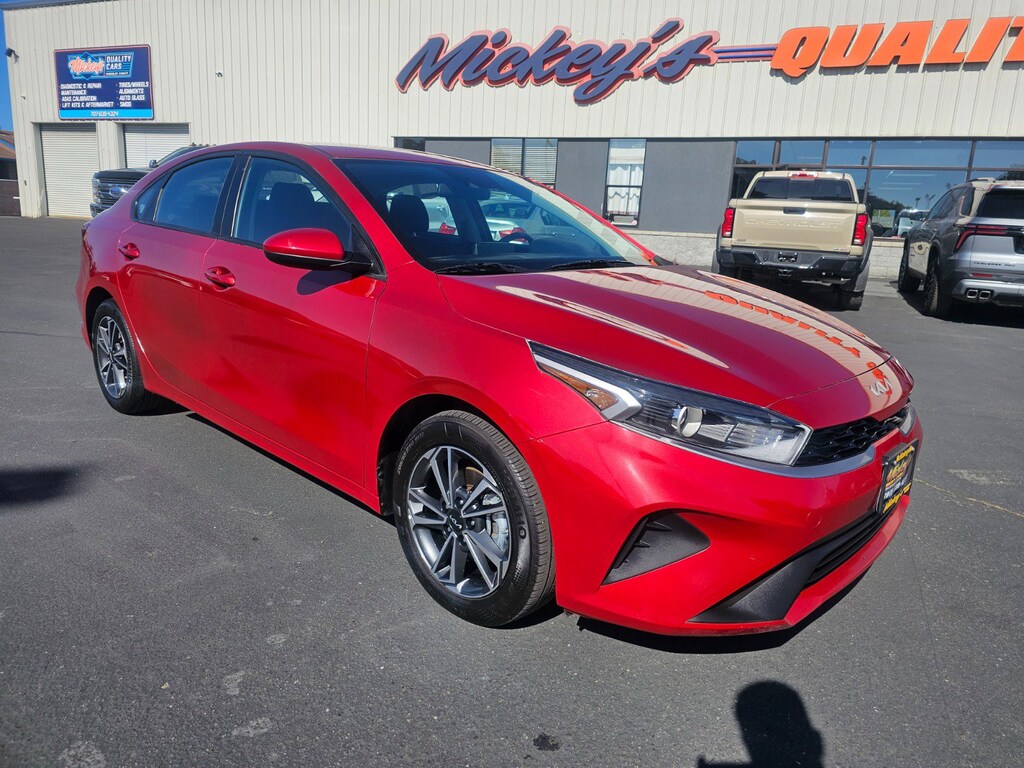 Used 2024 Kia Forte LXS Sedan