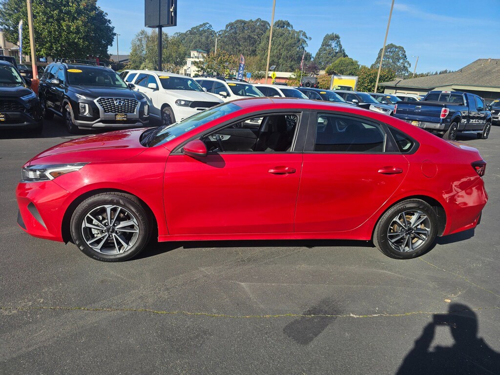 Used 2024 Kia Forte LXS Sedan