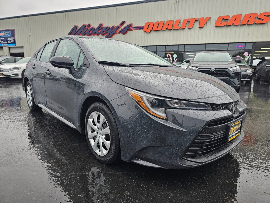 Used 2024 Toyota Corolla LE Sedan